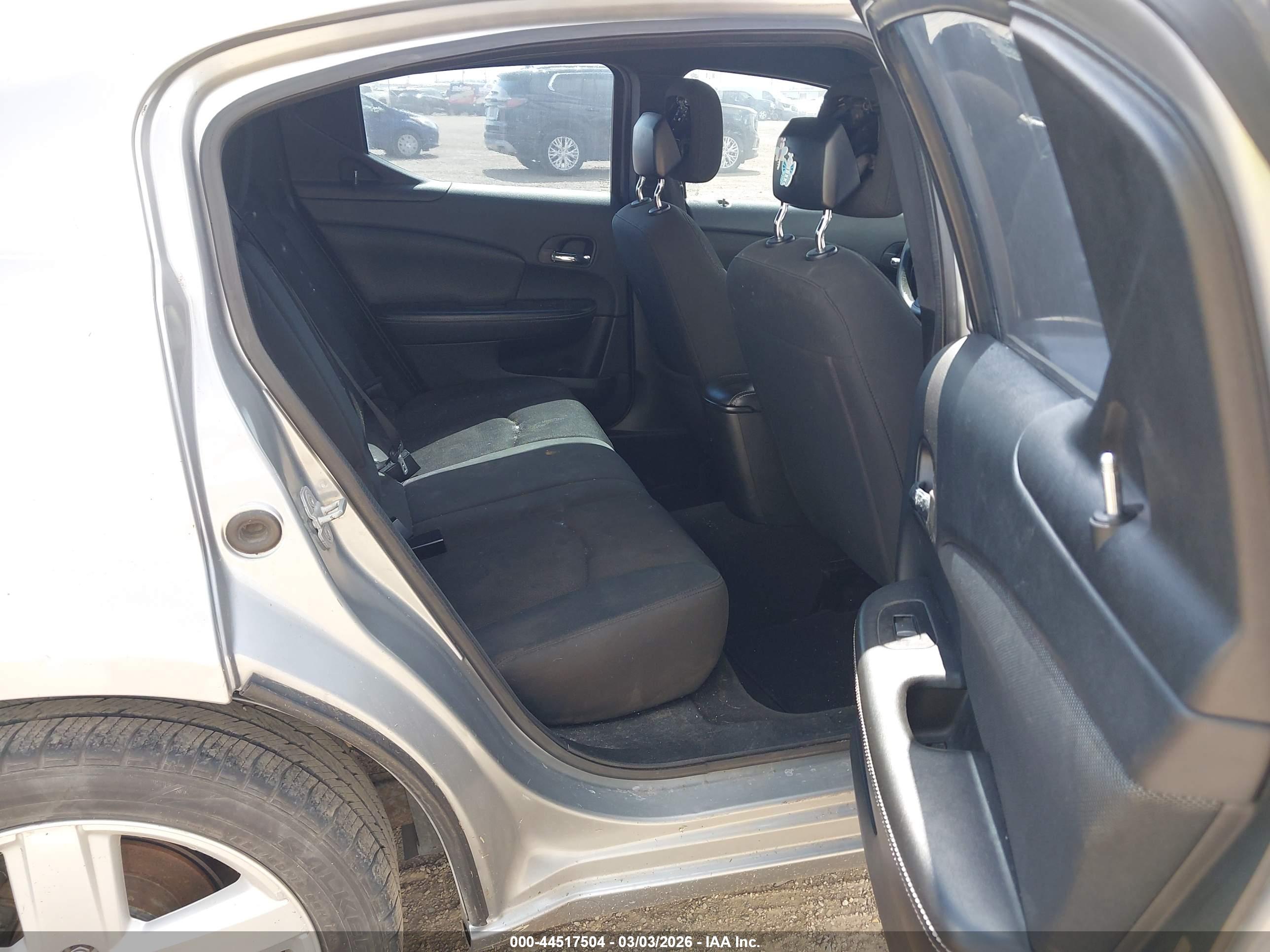 DODGE AVENGER image 8