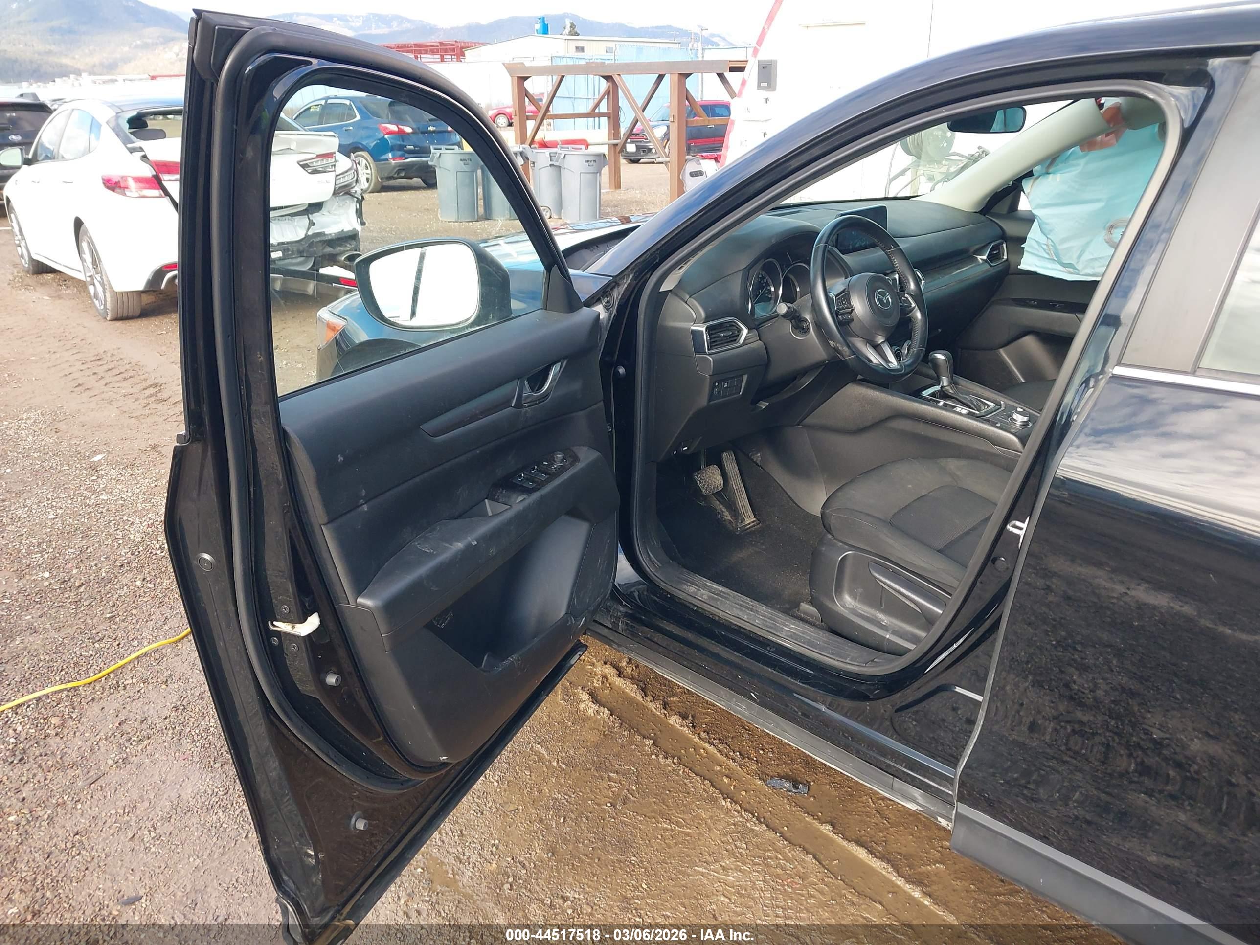 MAZDA CX-5 image 5
