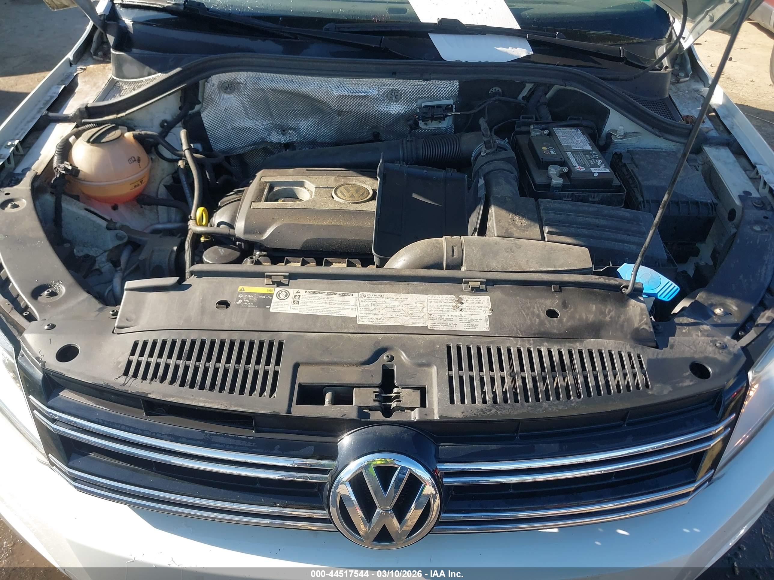 VOLKSWAGEN TIGUAN image 10