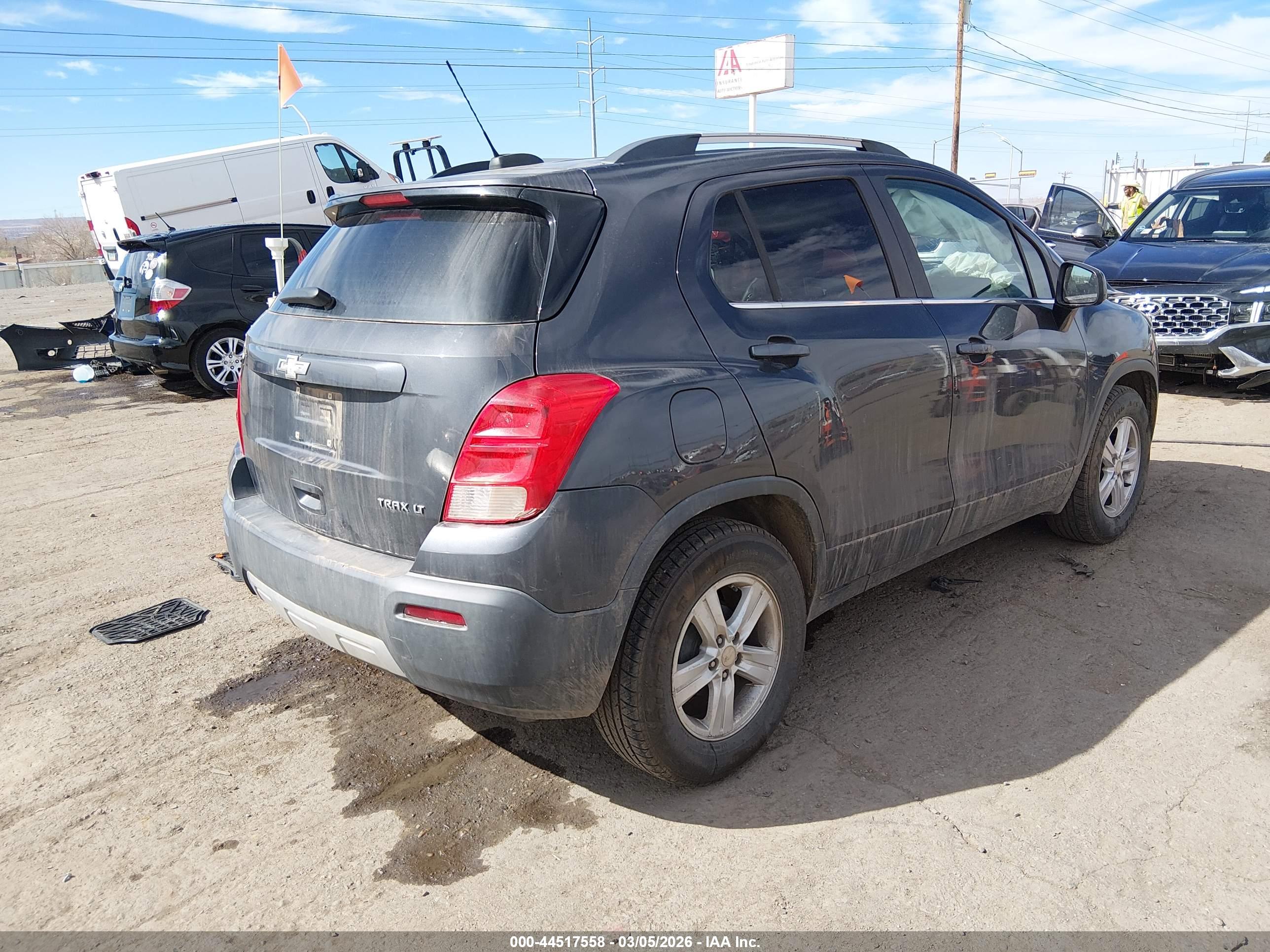 CHEVROLET TRAX image 4
