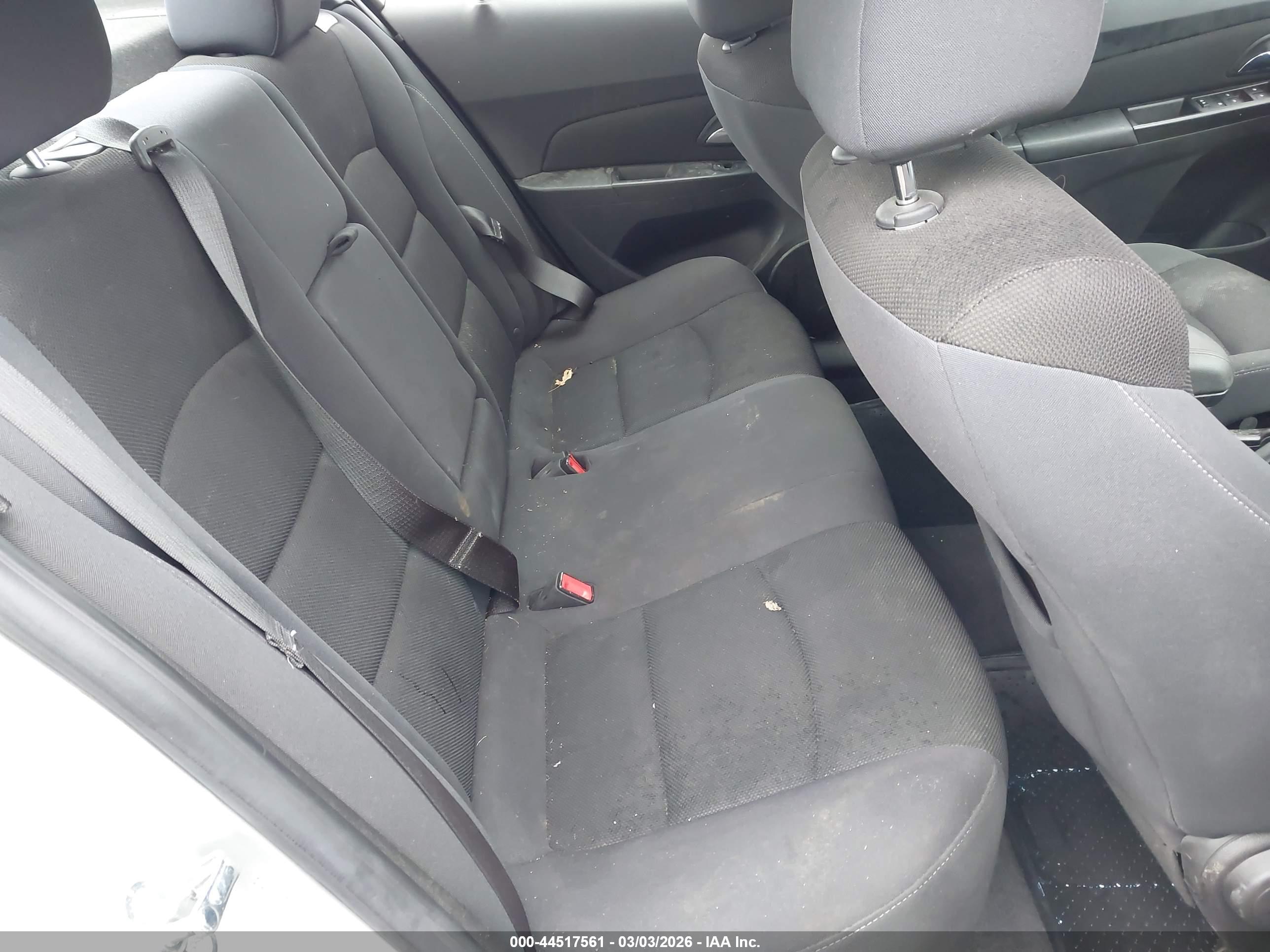CHEVROLET CRUZE image 8