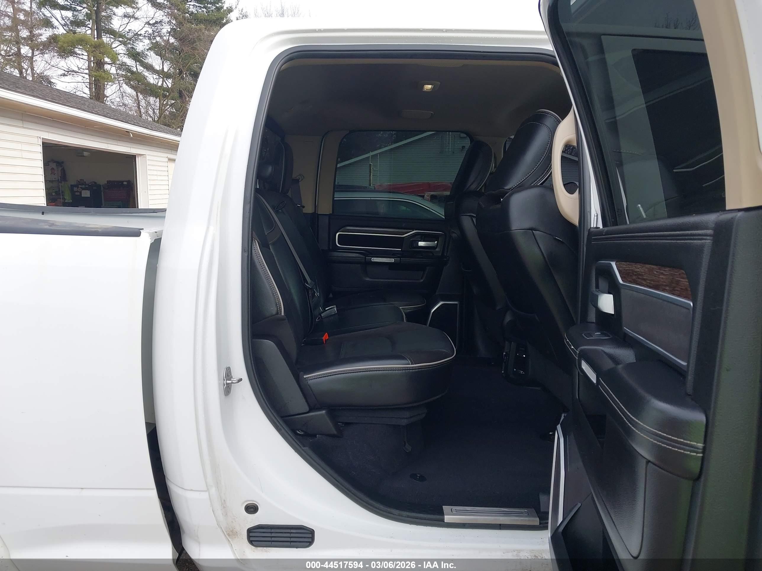 RAM 2500 image 8