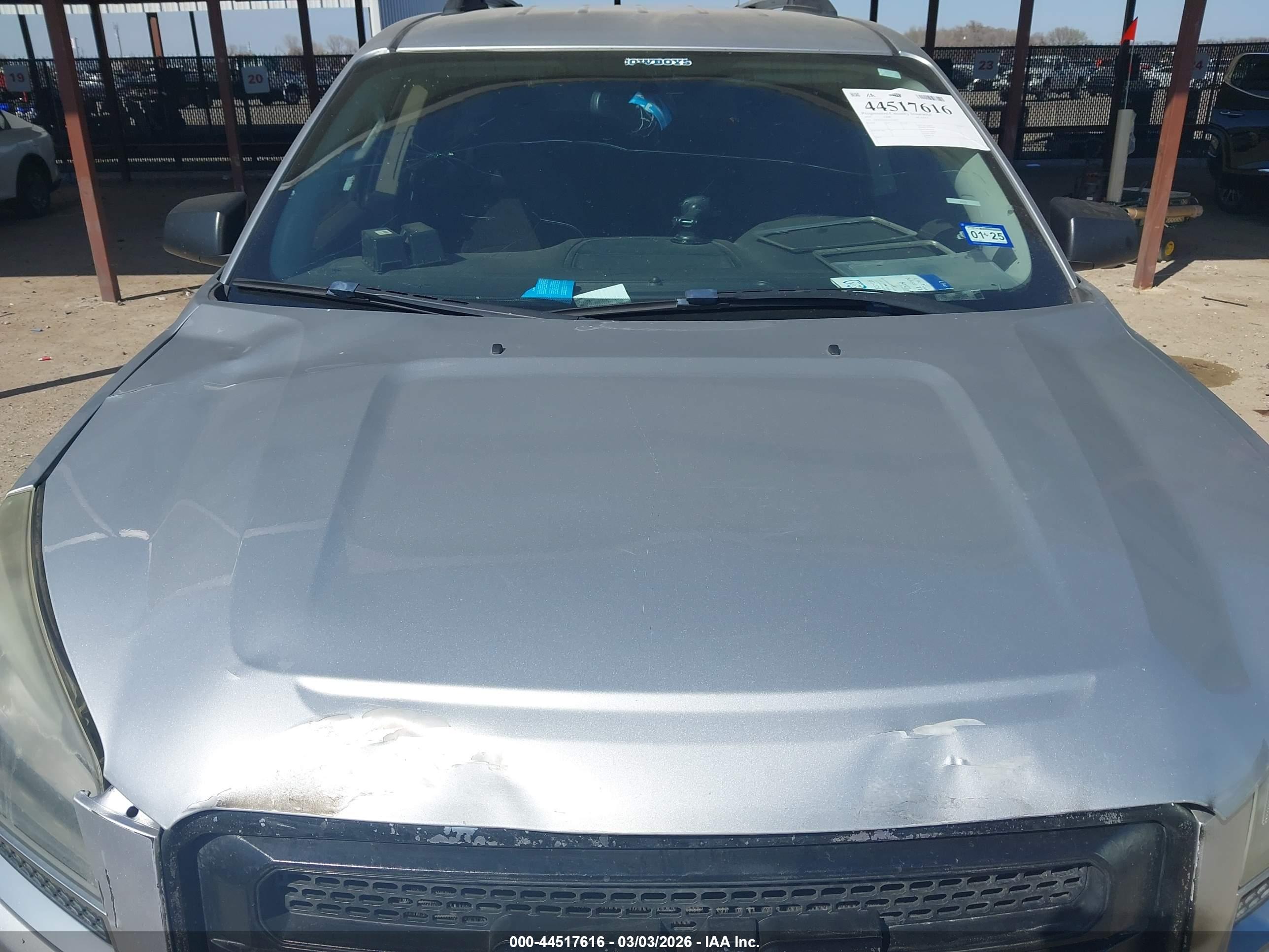 GMC ACADIA image 6