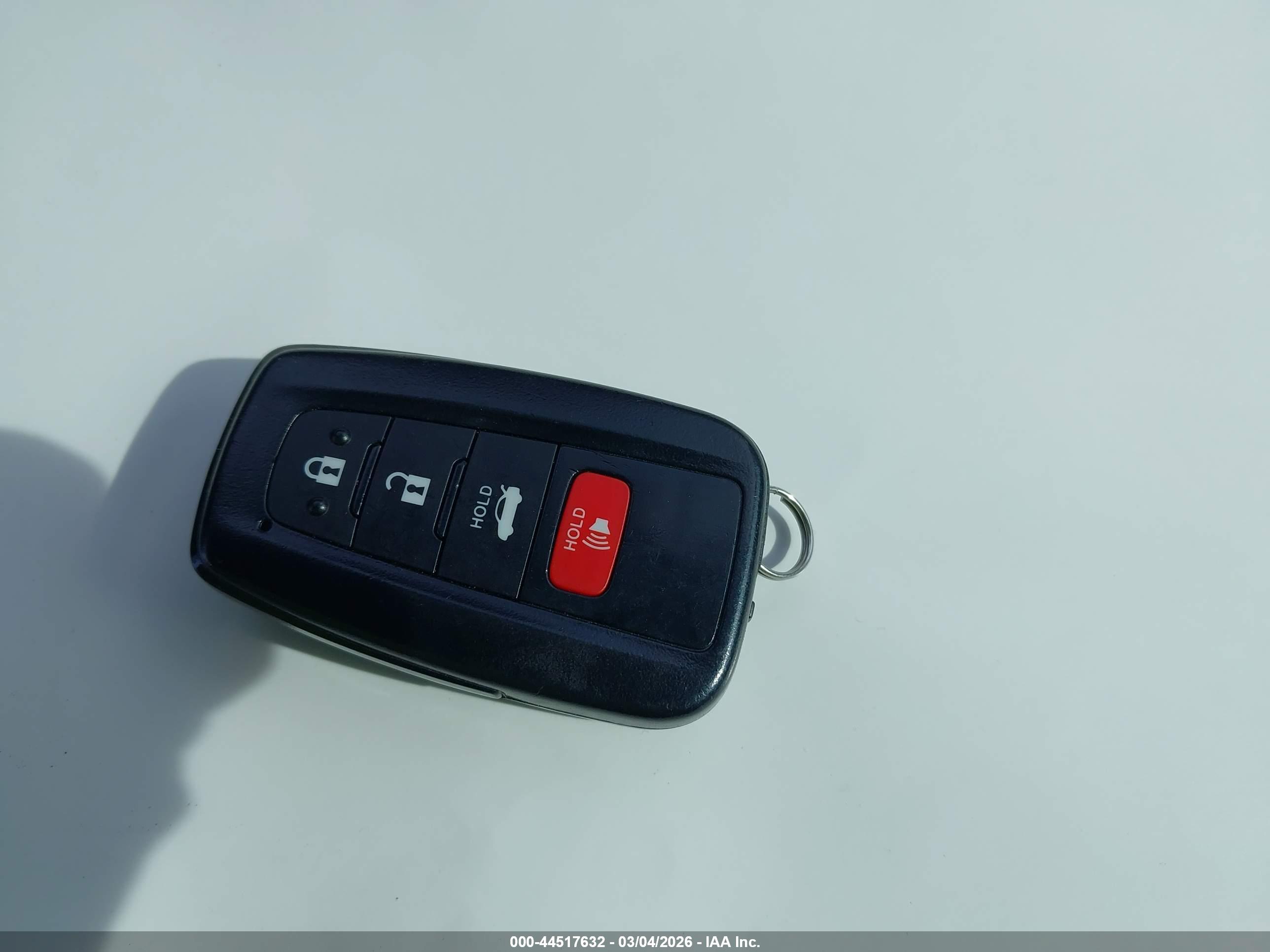 TOYOTA CAMRY image 11