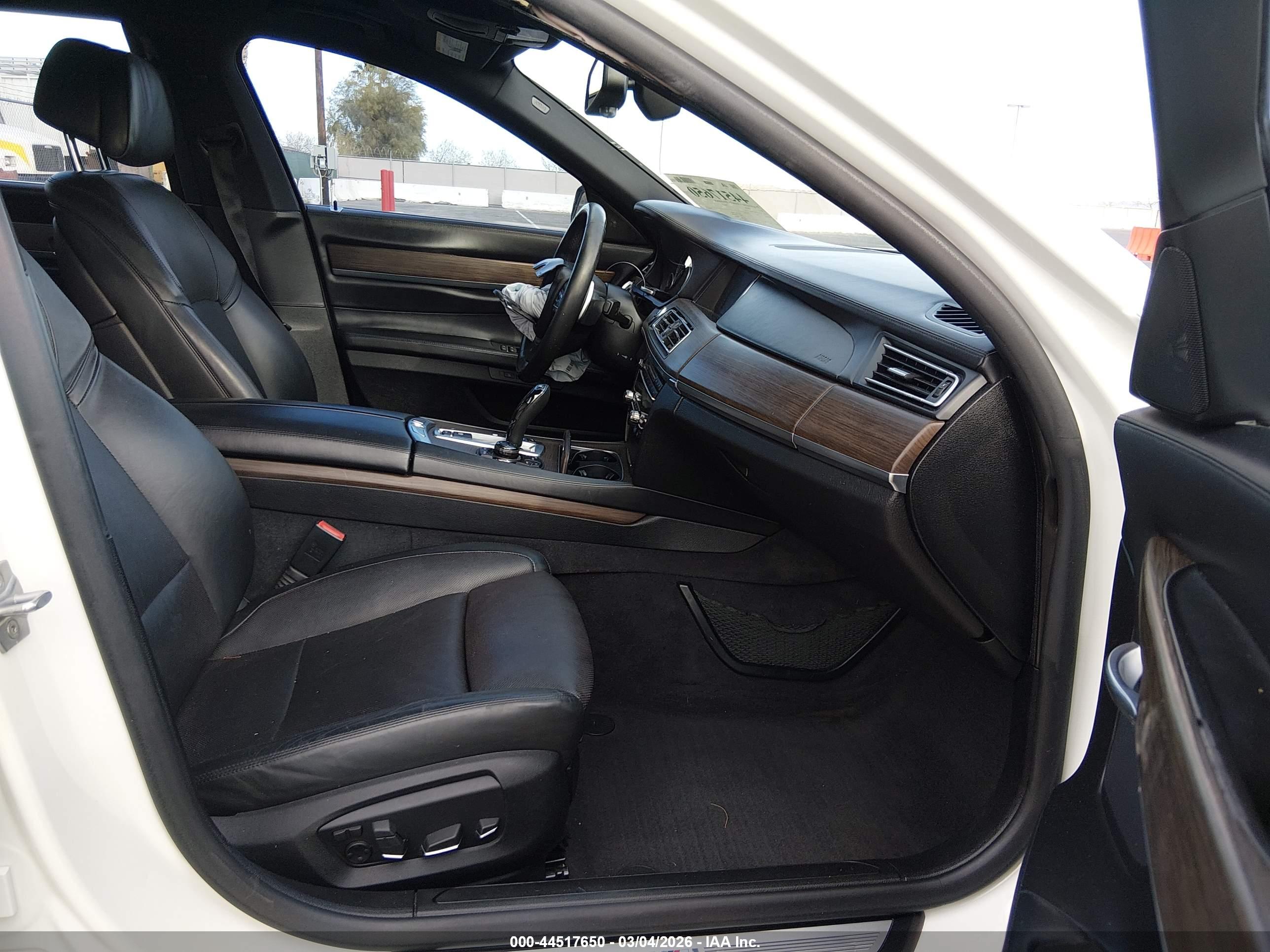 BMW 750LI image 5