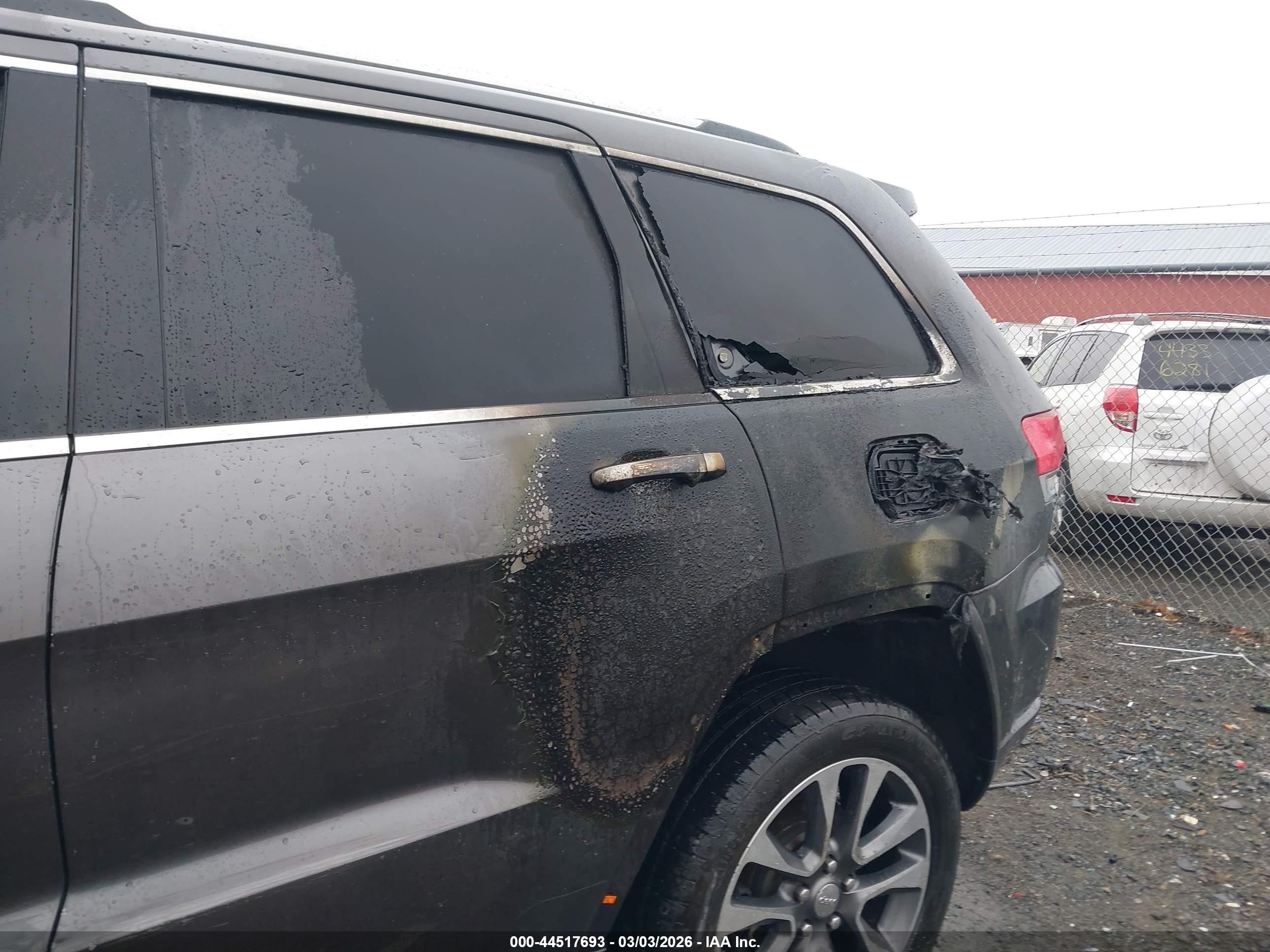 JEEP GRAND image 6