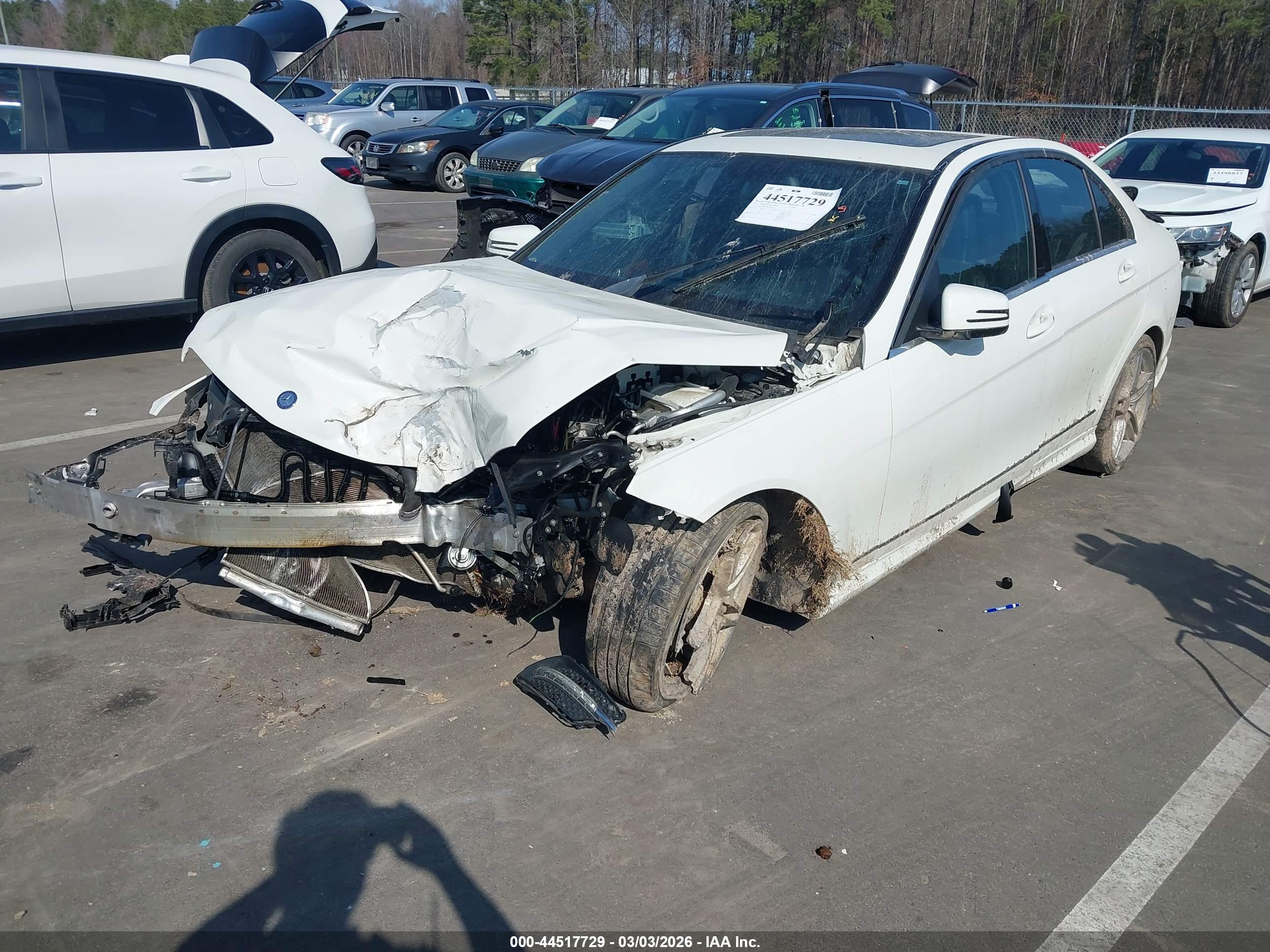 MERCEDES-BENZ C image 2