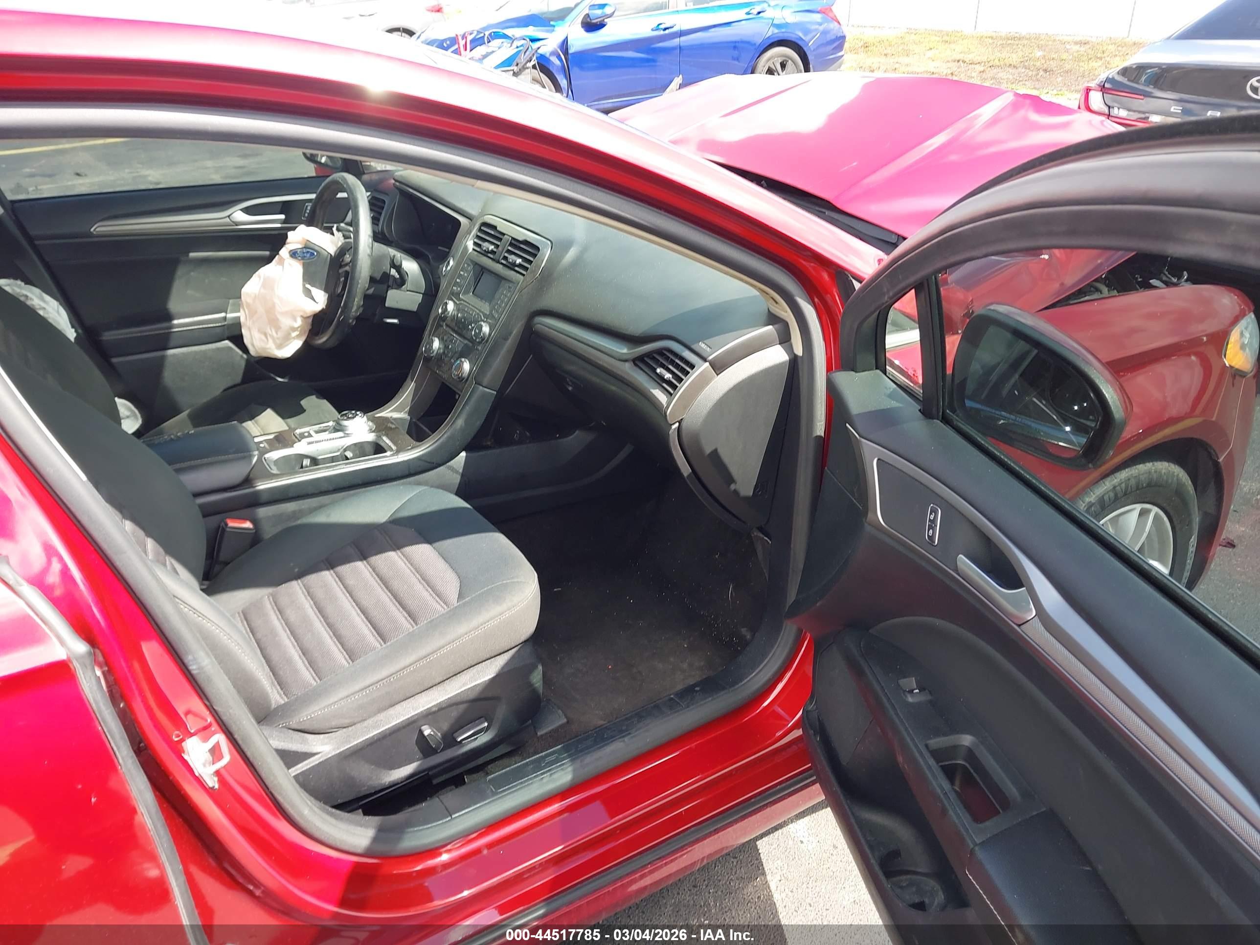 FORD FUSION image 5