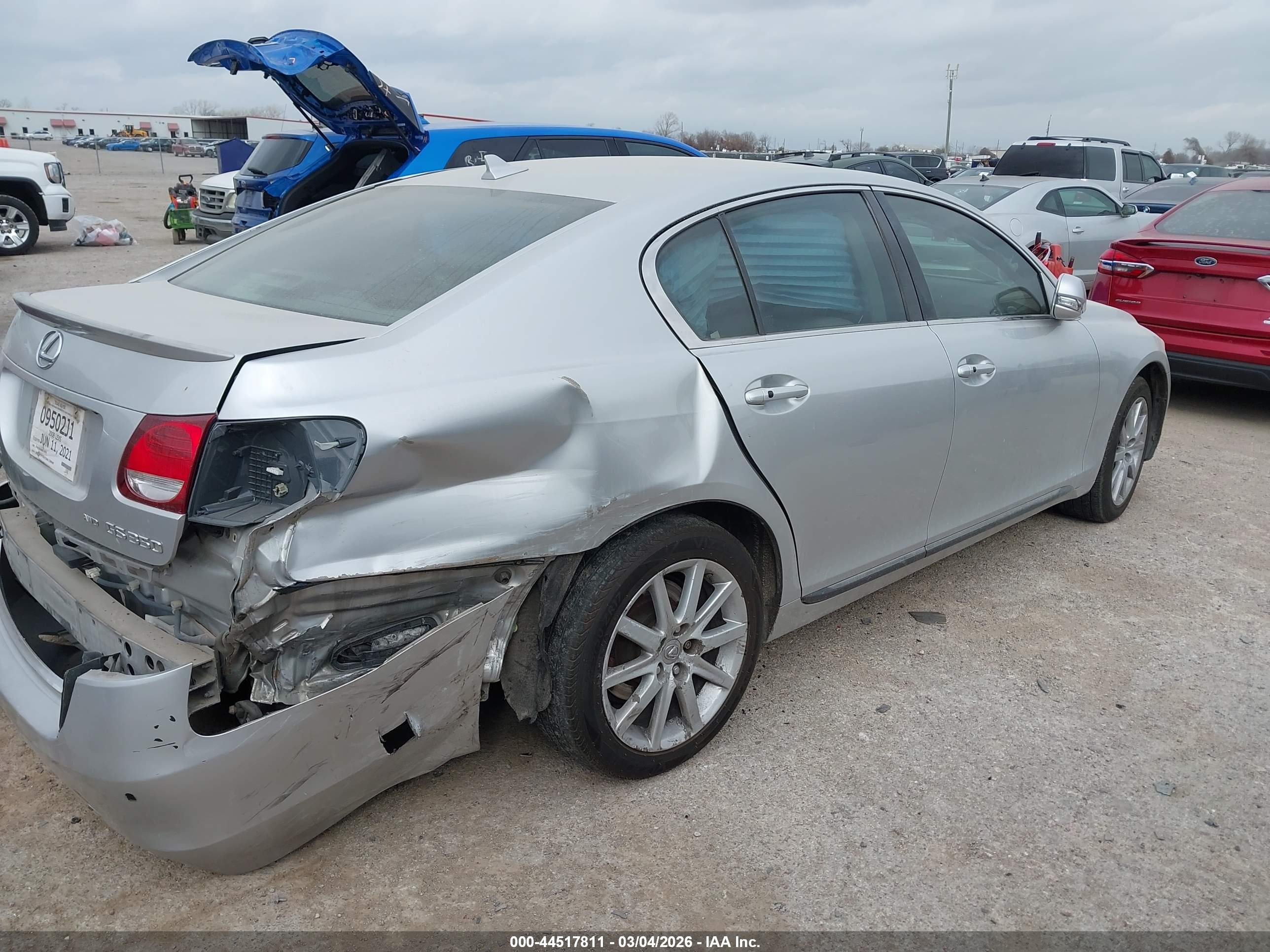 LEXUS GS image 4