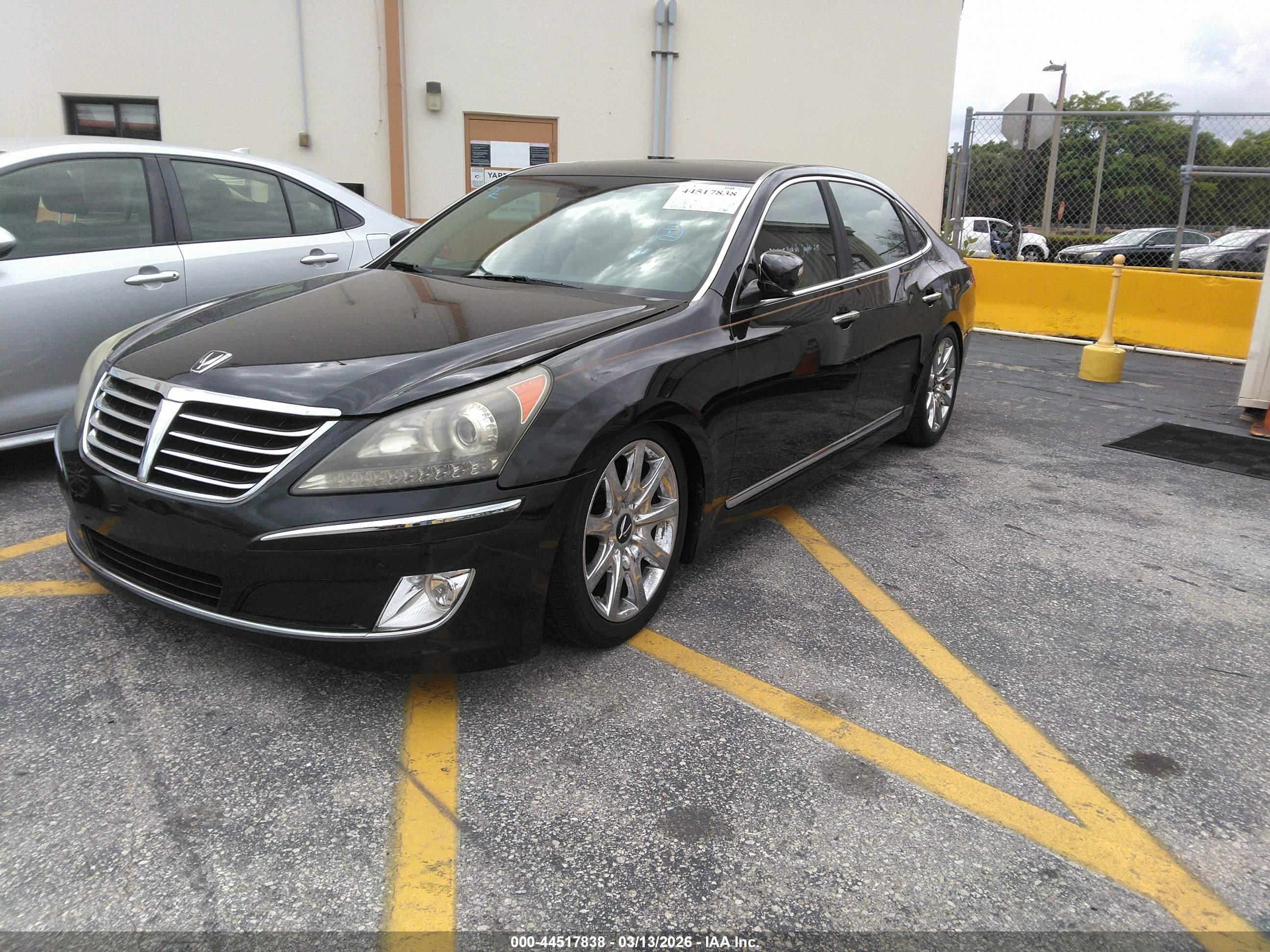 HYUNDAI EQUUS image 2