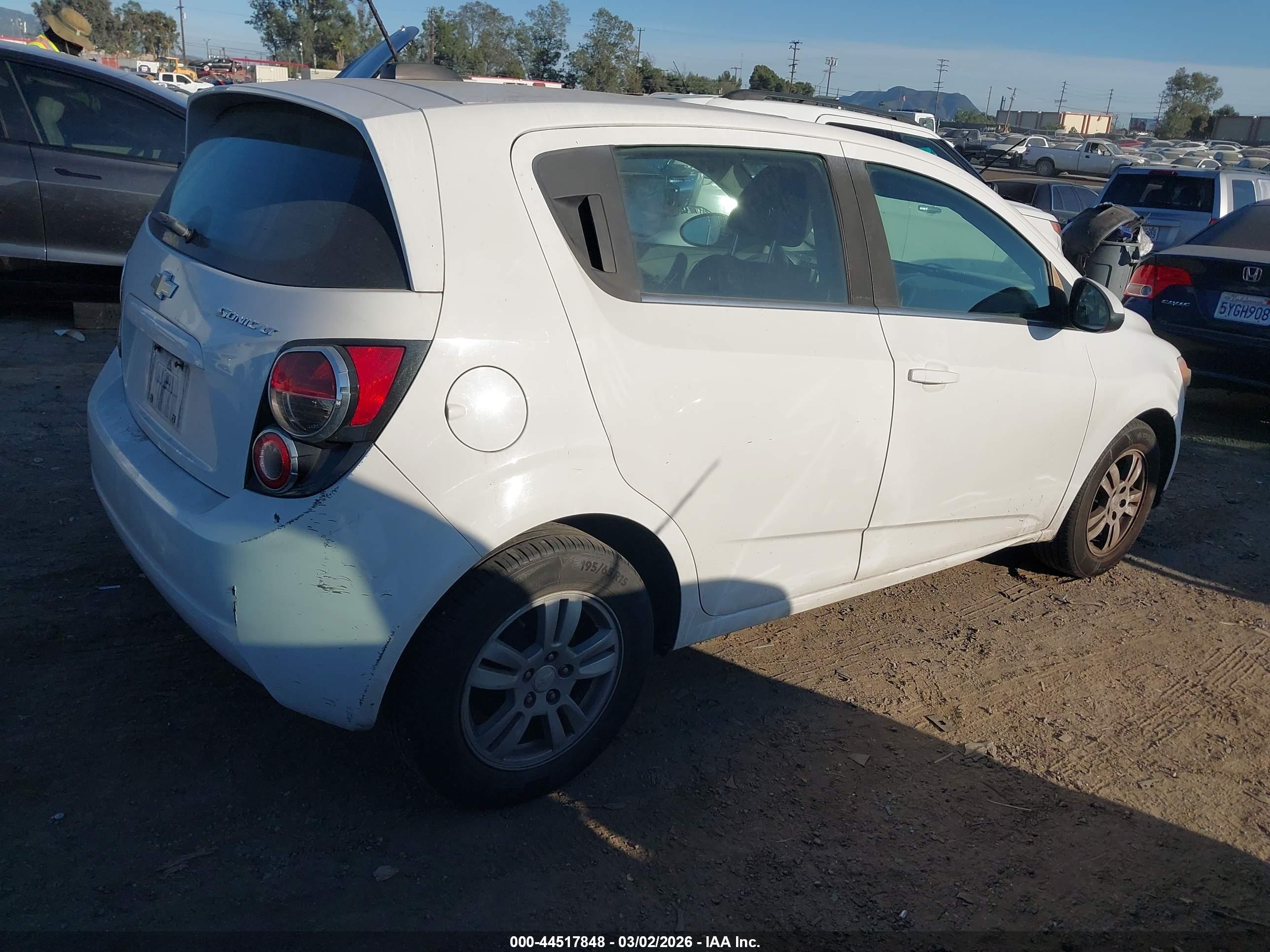 CHEVROLET SONIC image 4