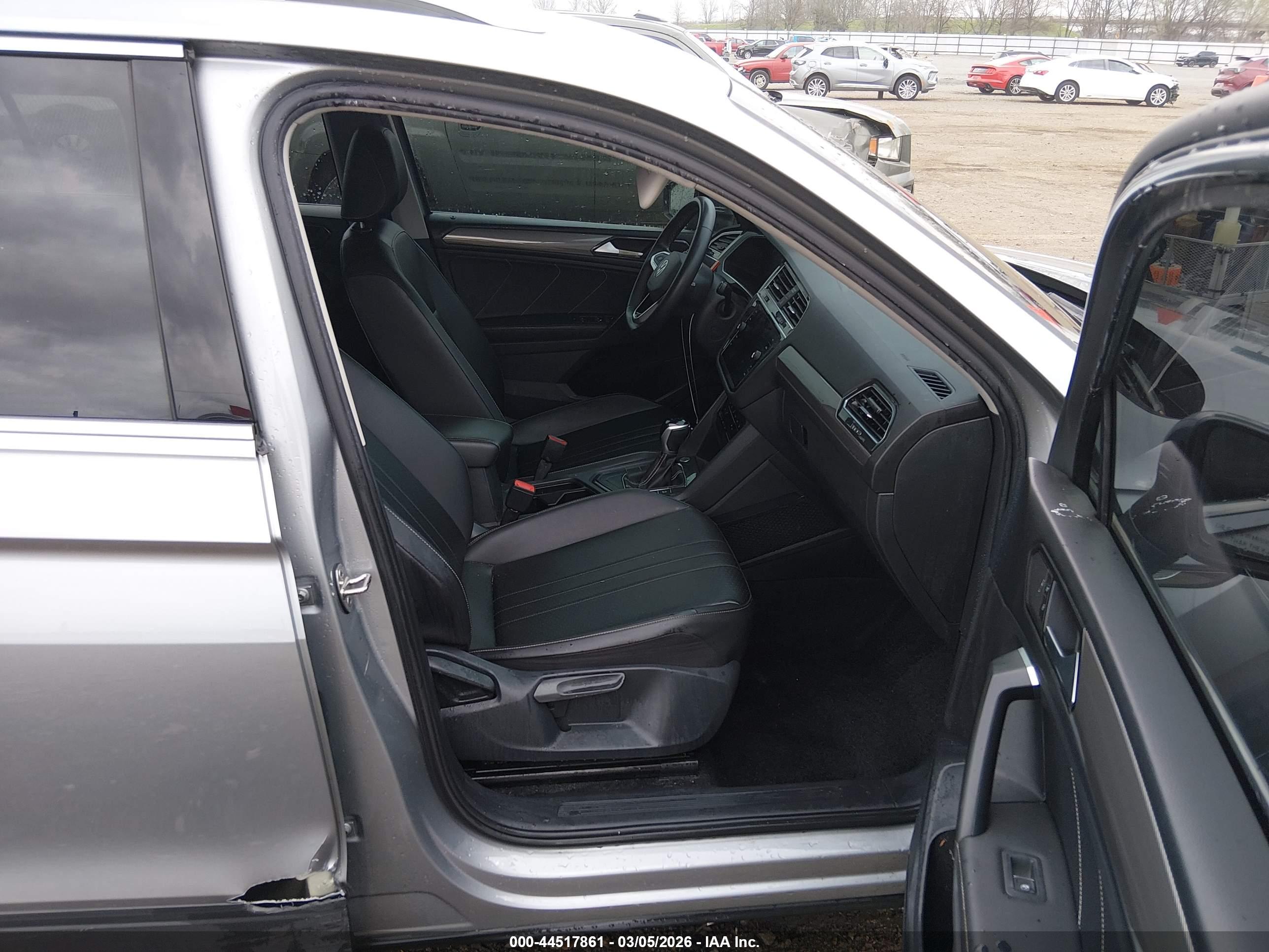 VOLKSWAGEN TIGUAN image 5