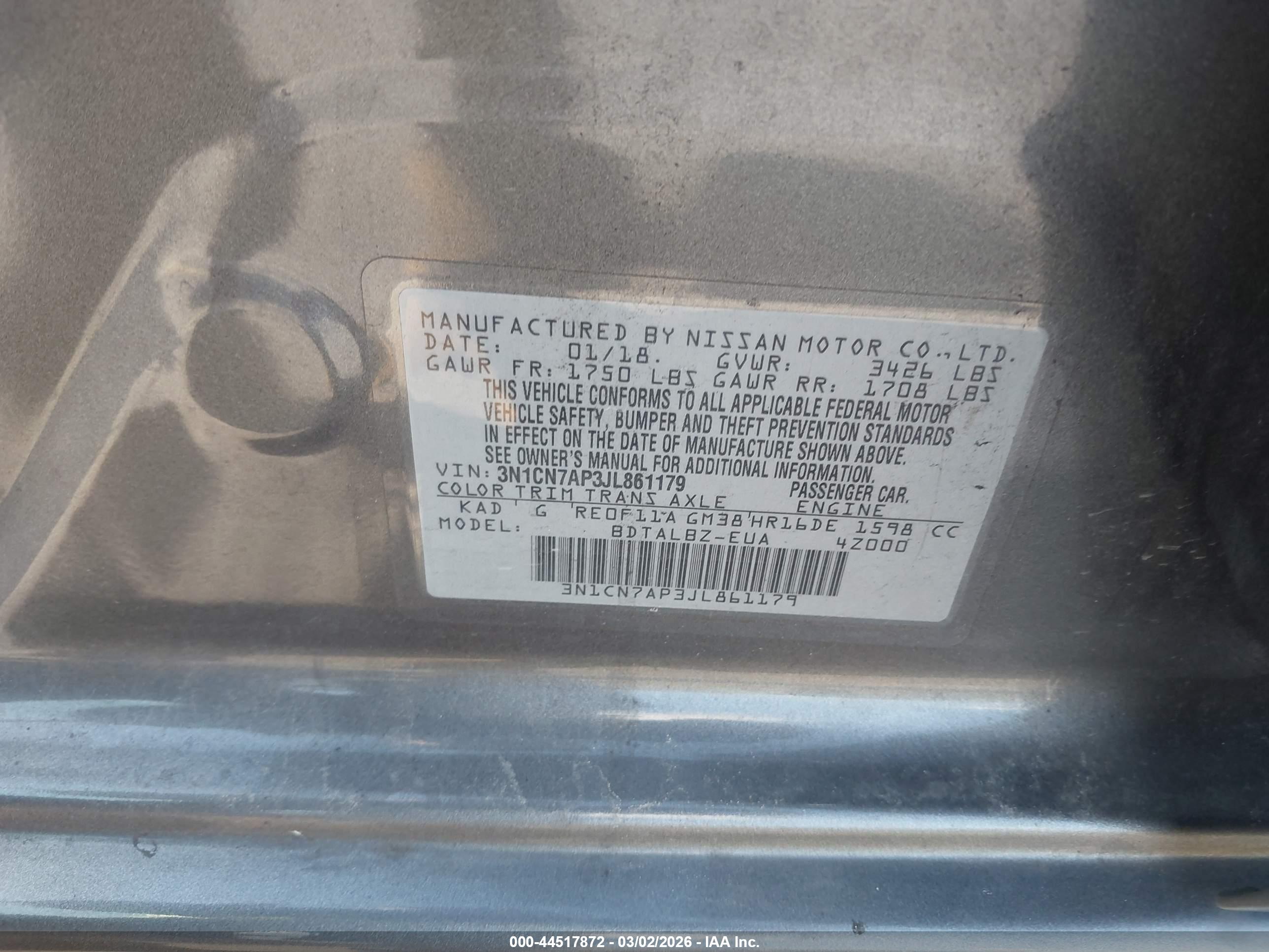 NISSAN VERSA image 9