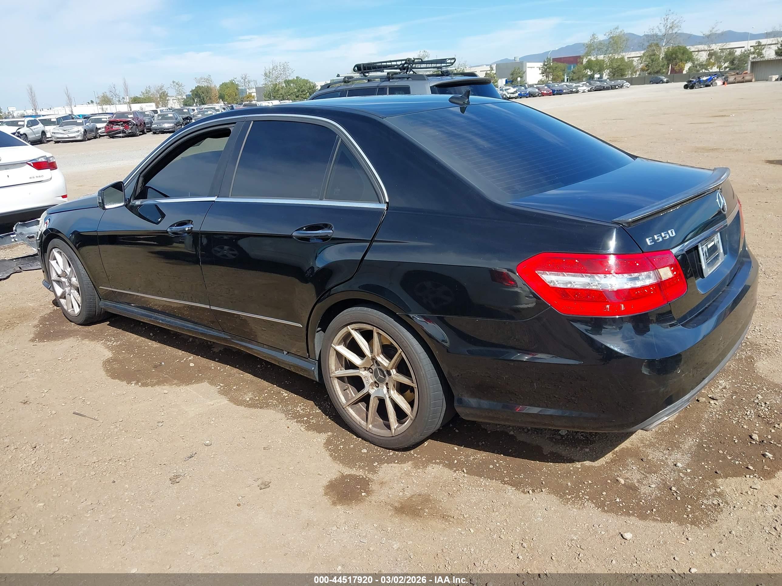 MERCEDES-BENZ E image 3