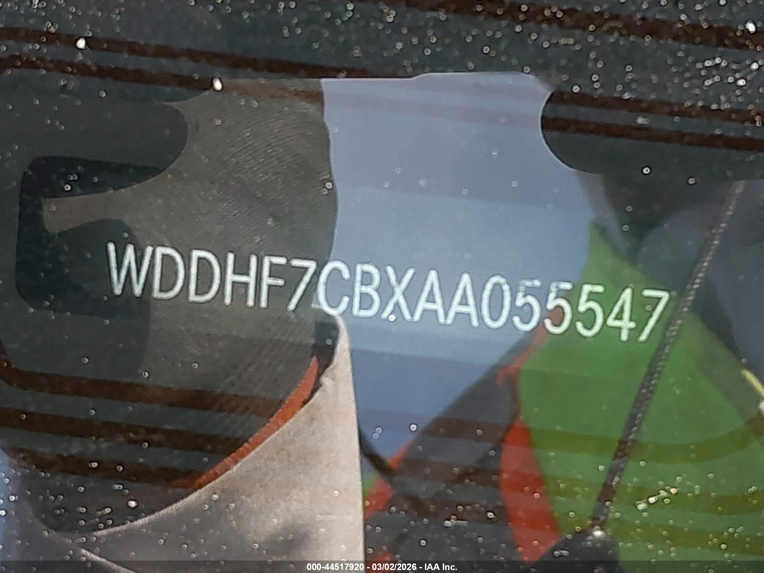 MERCEDES-BENZ E image 9