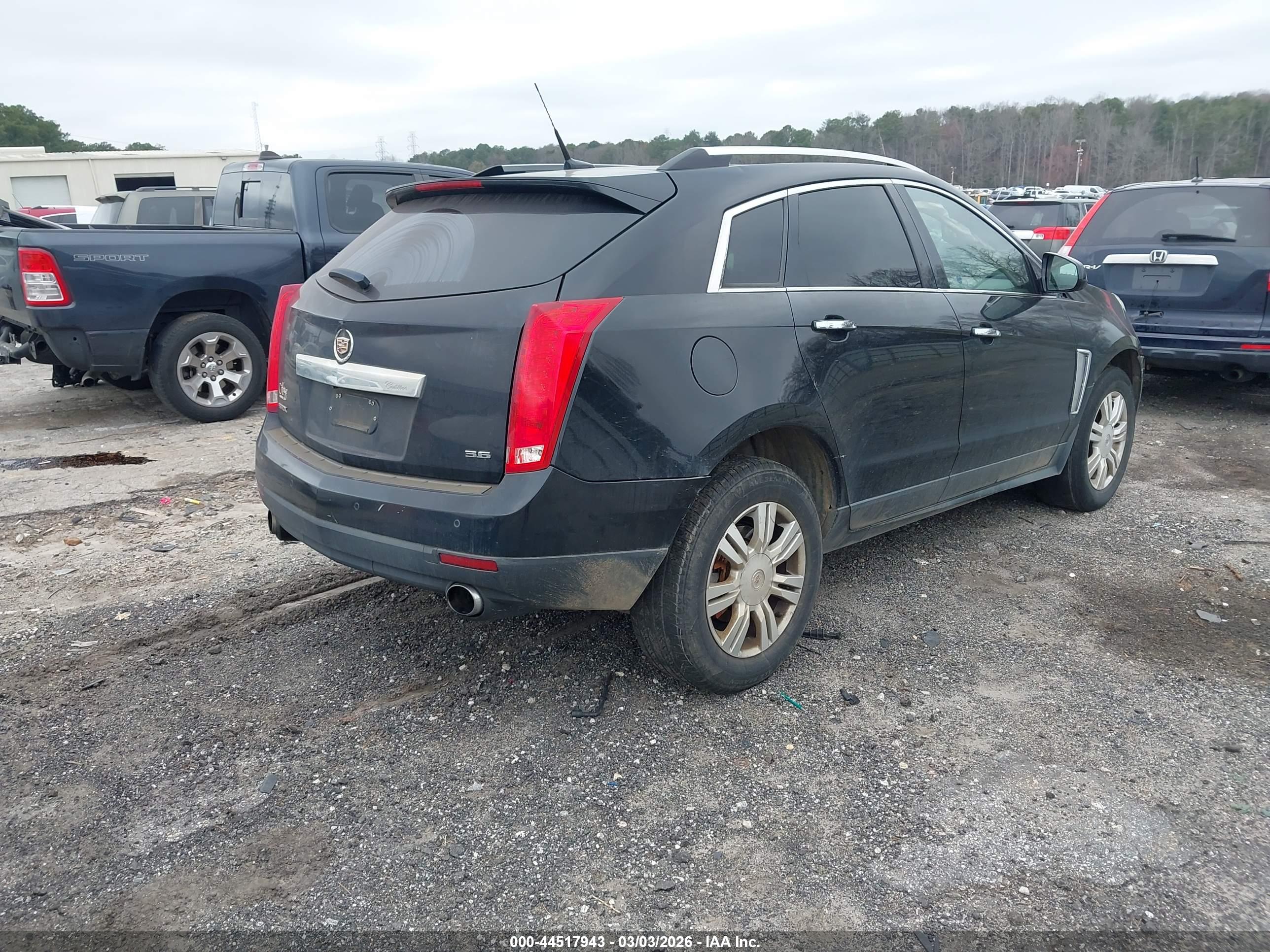 CADILLAC SRX image 4