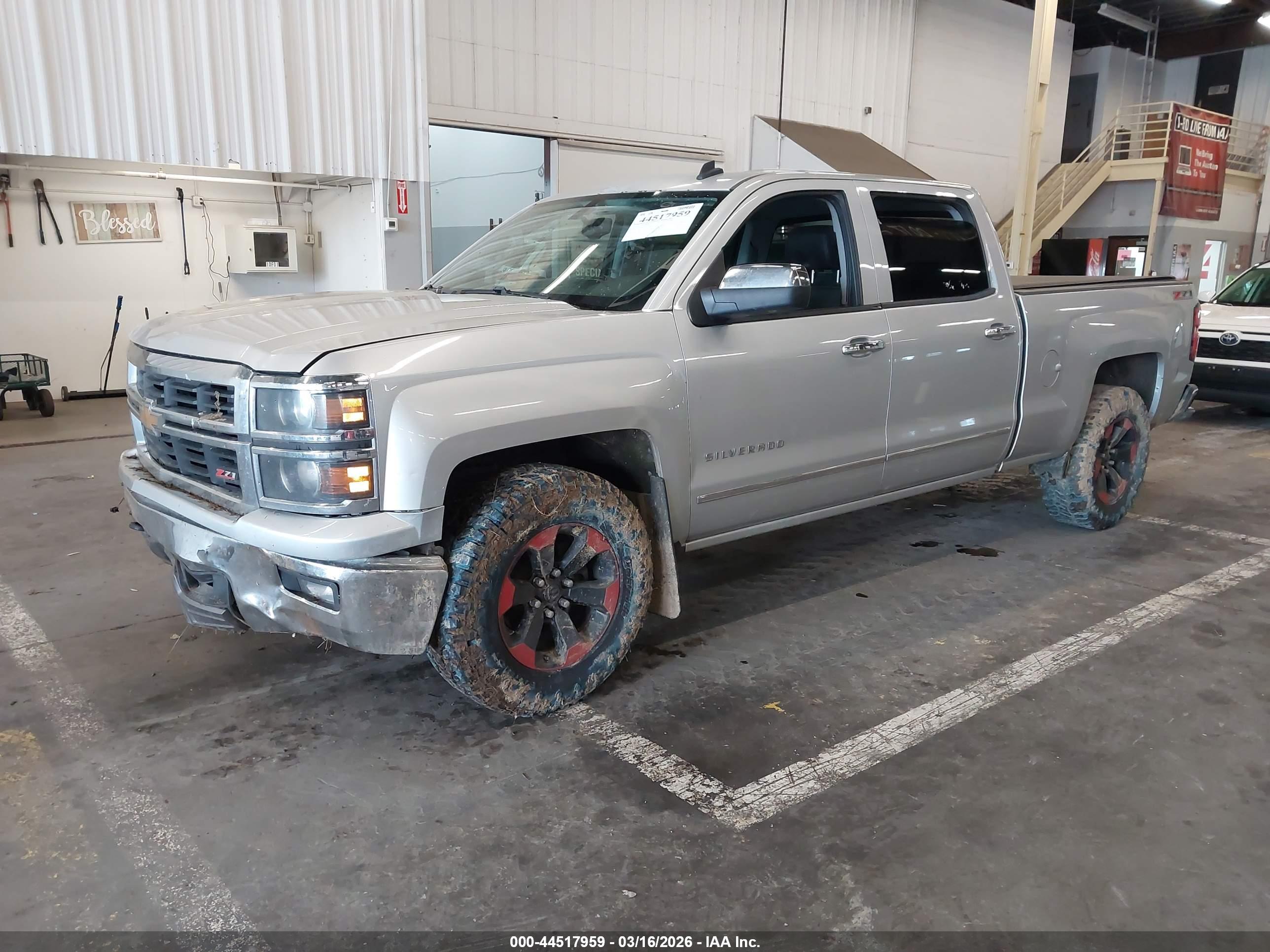 CHEVROLET SILVERADO image 2