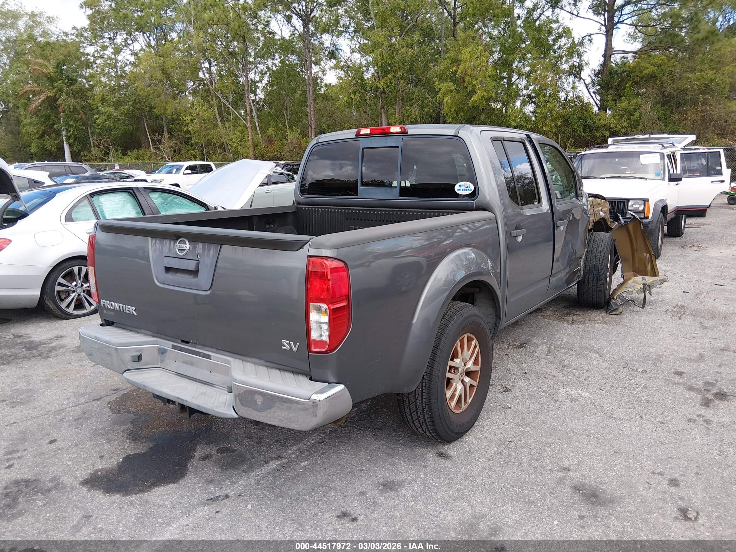 NISSAN FRONTIER image 4