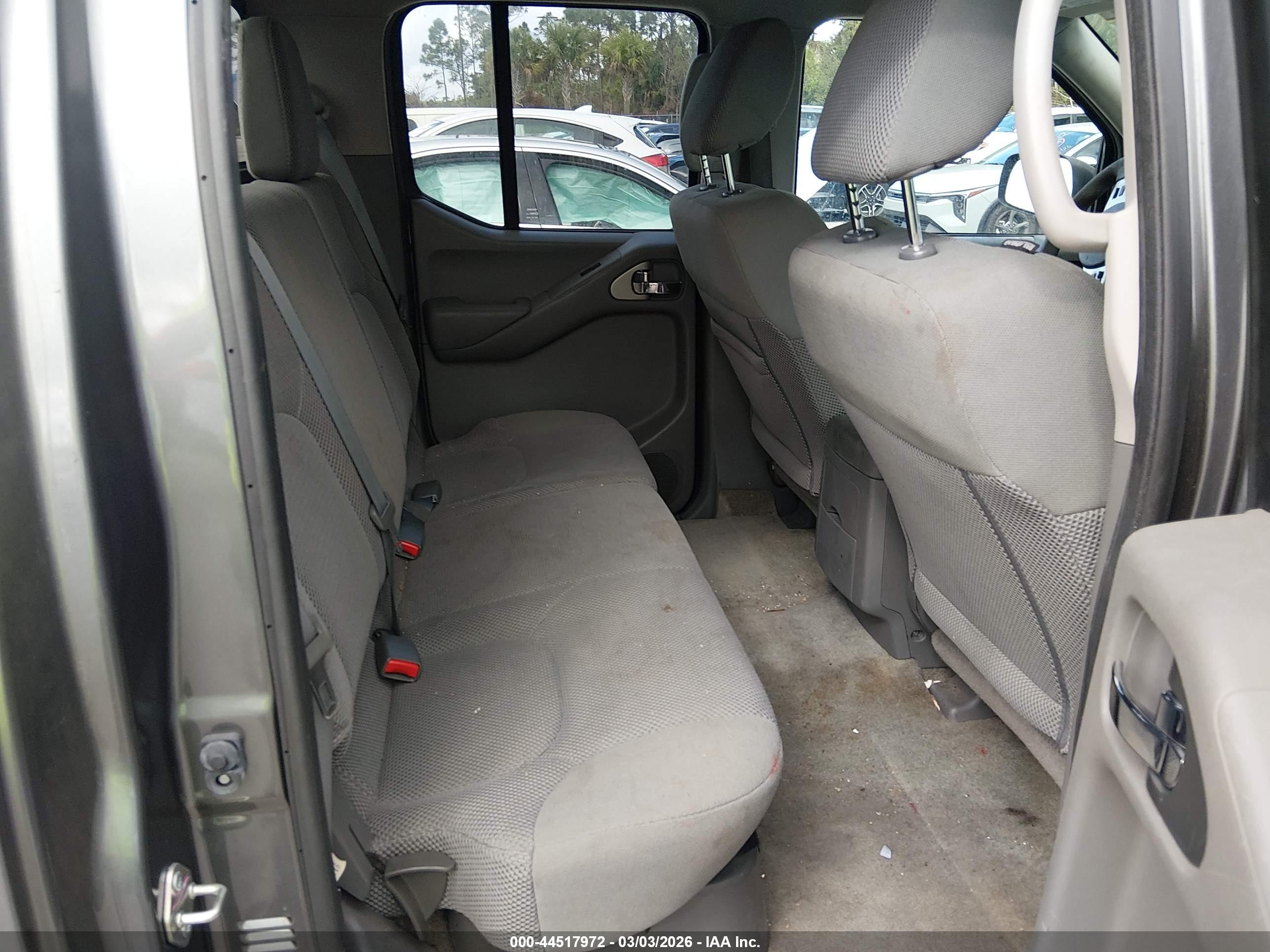 NISSAN FRONTIER image 8