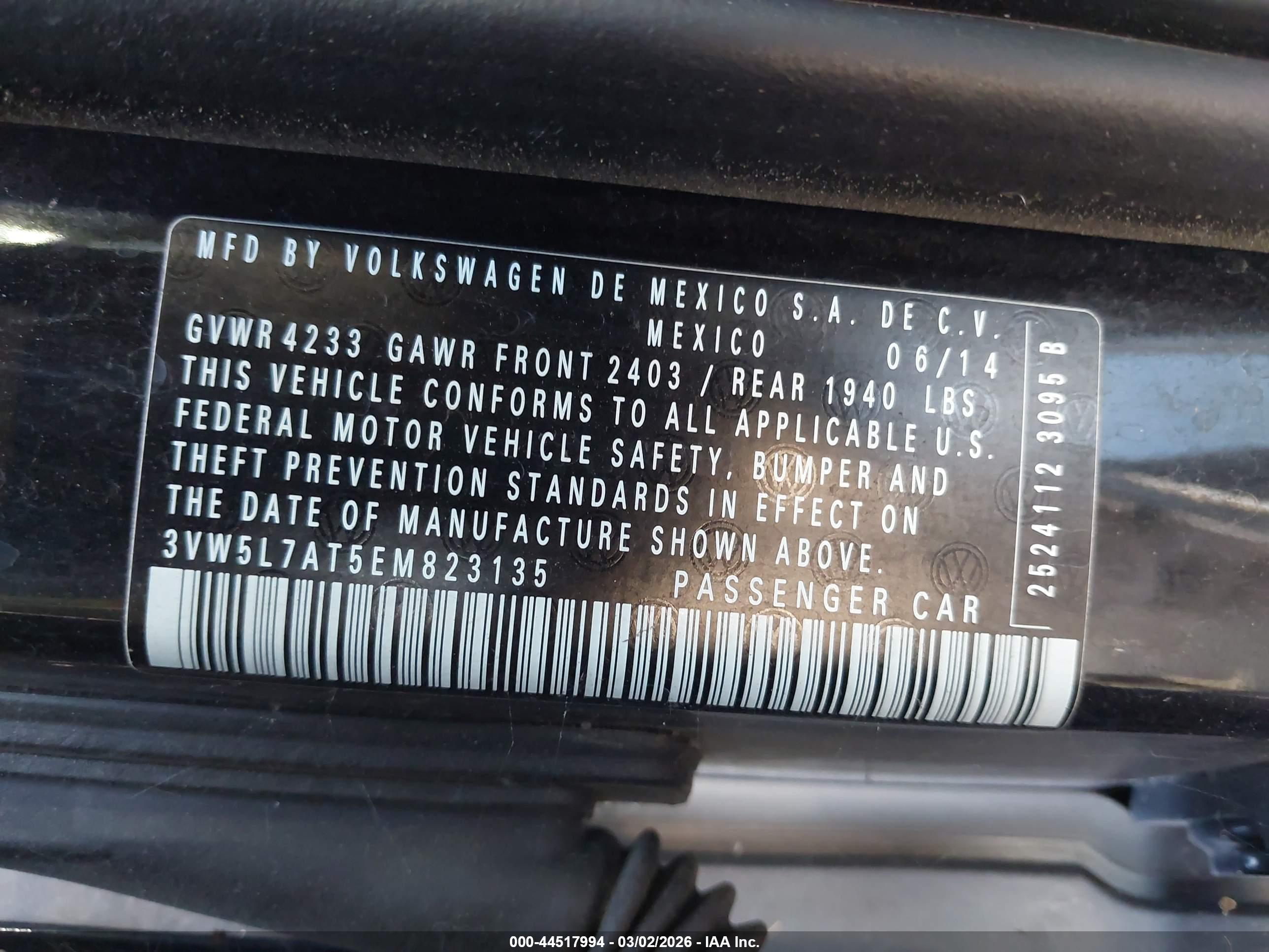 VOLKSWAGEN BEETLE image 9