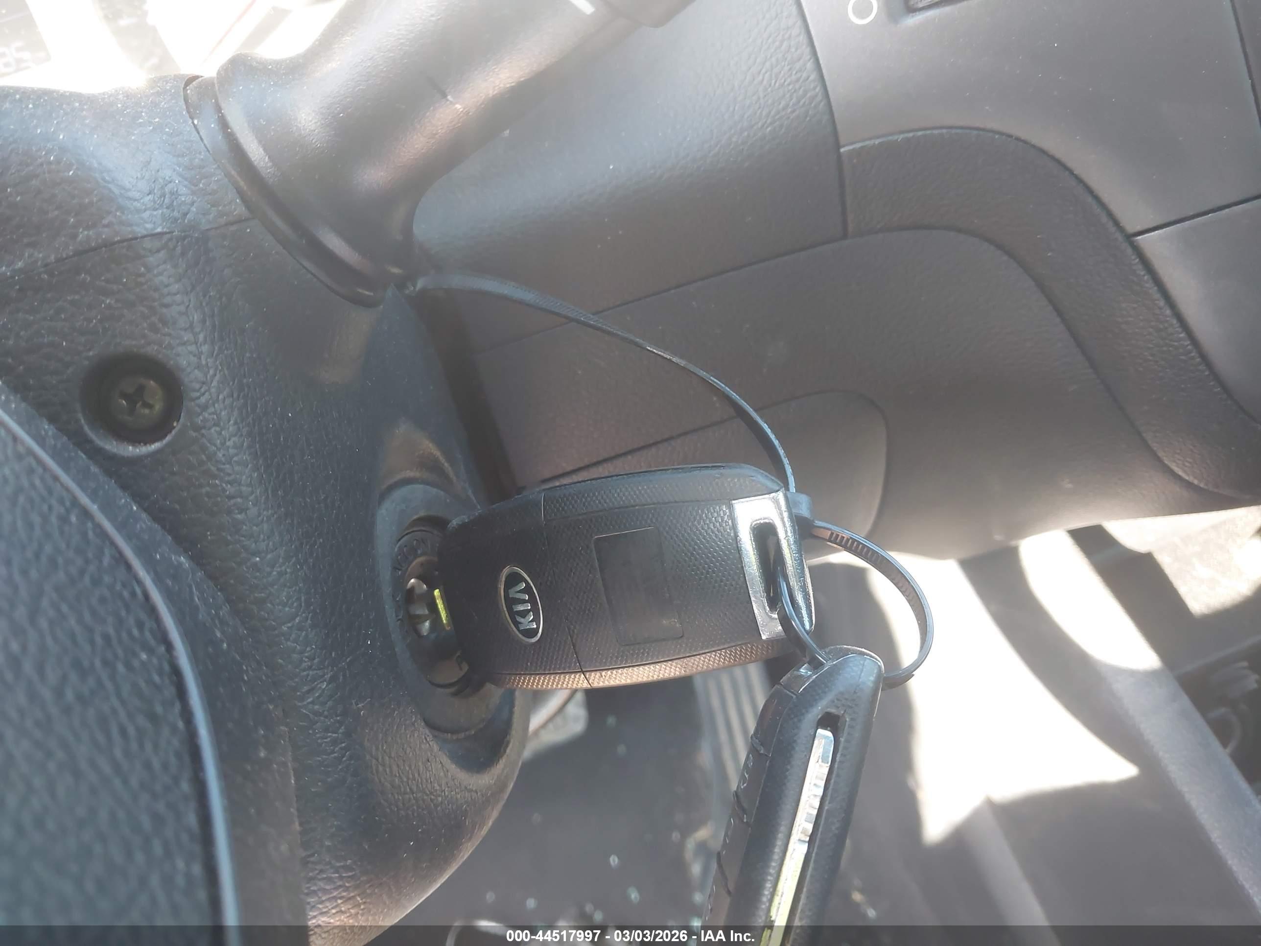 KIA FORTE image 11