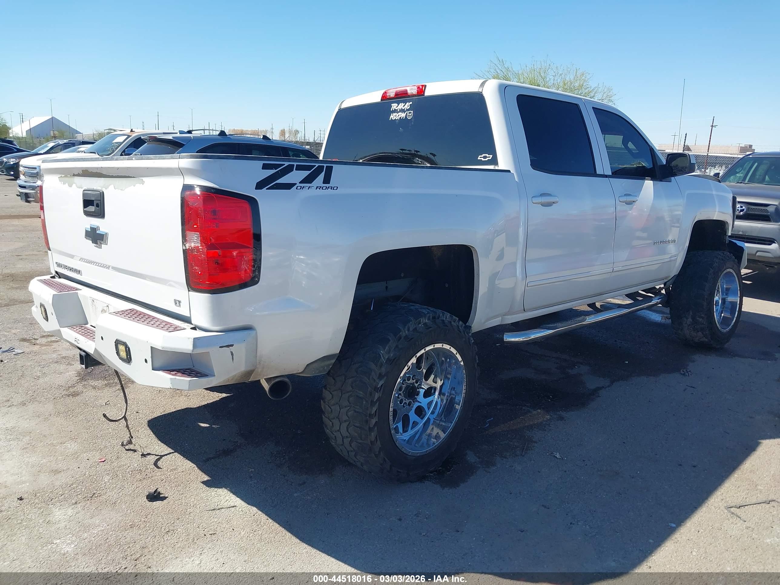 CHEVROLET SILVERADO image 4