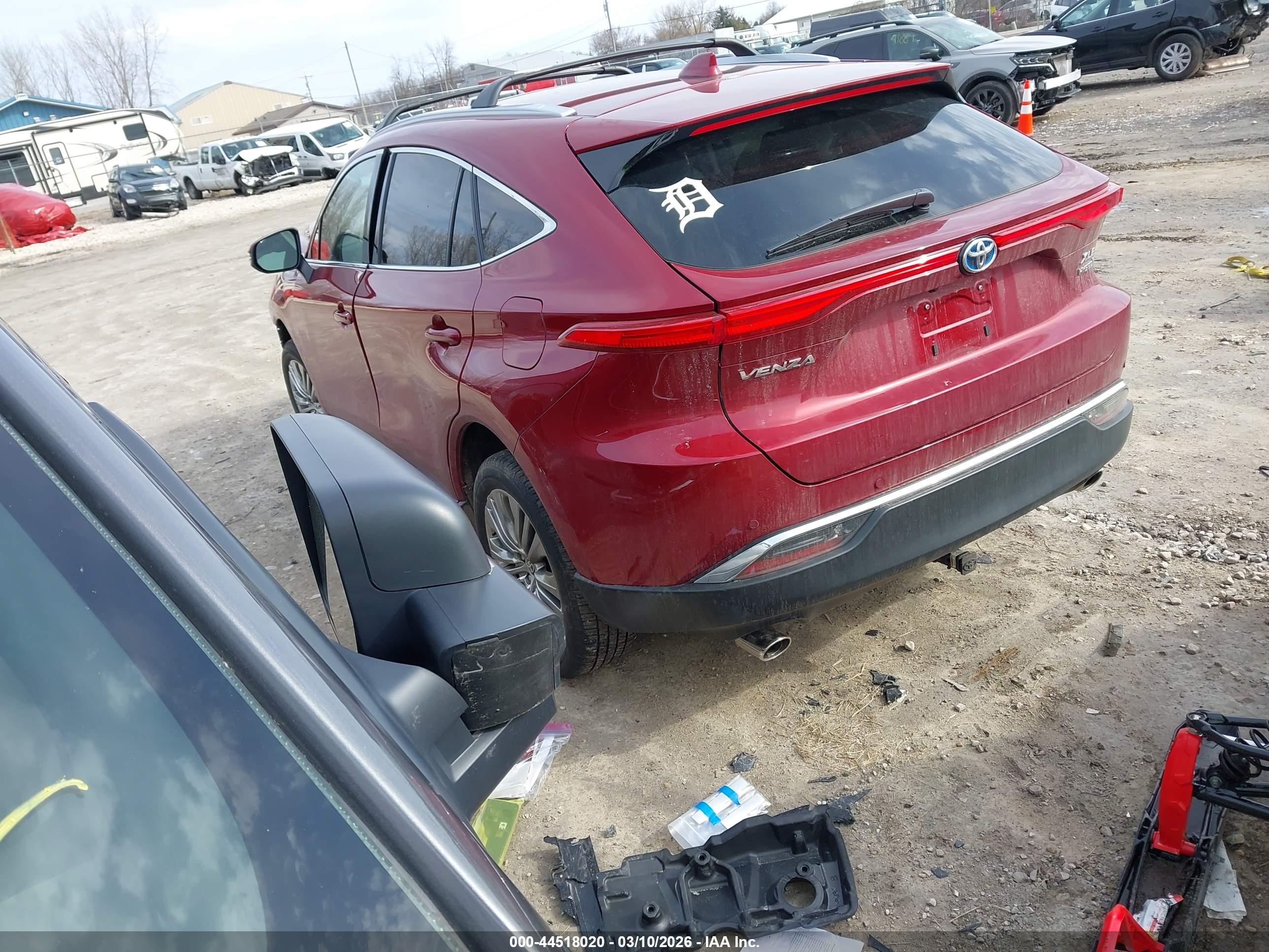 TOYOTA VENZA image 3