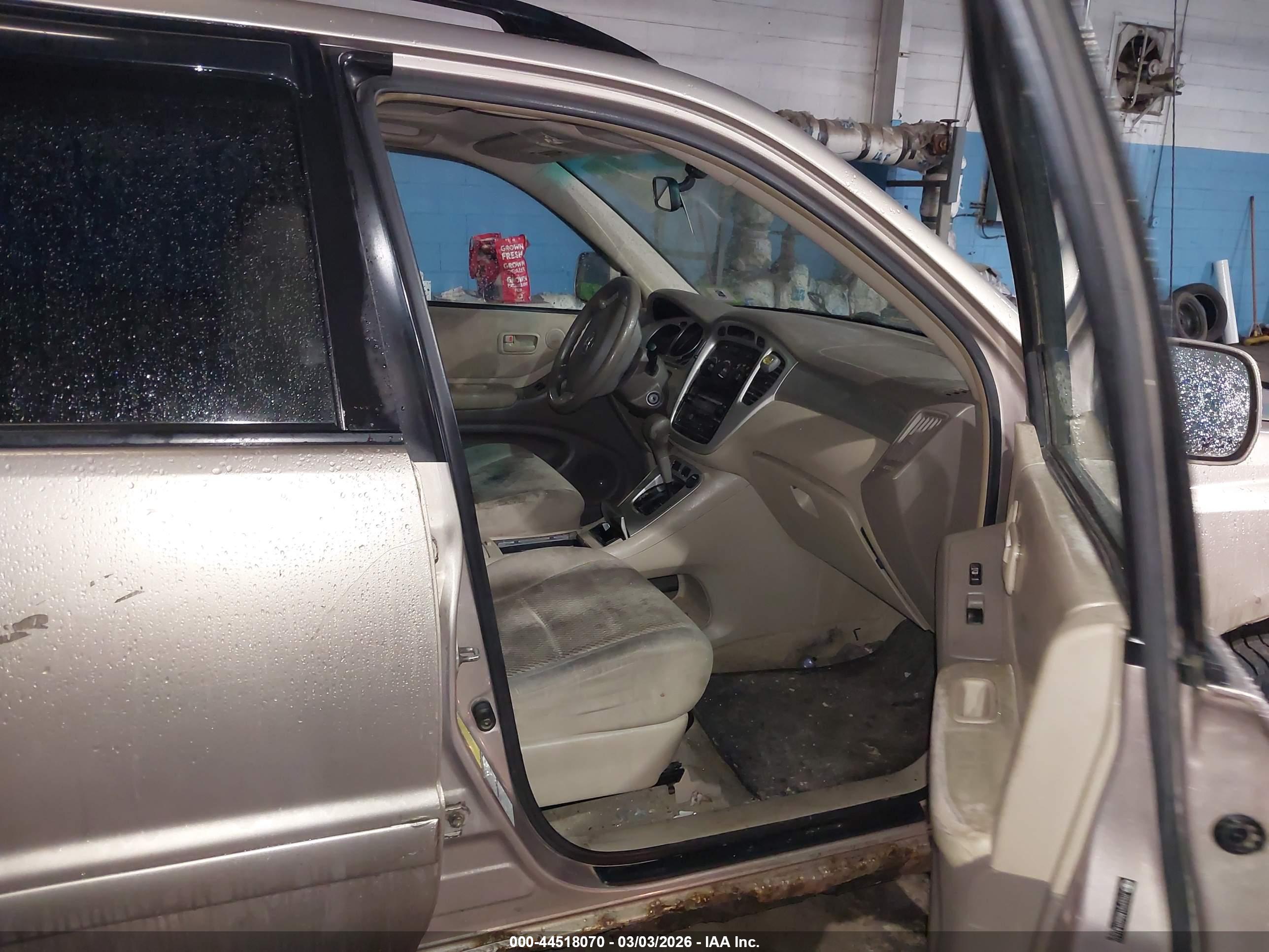 TOYOTA HIGHLANDER image 5