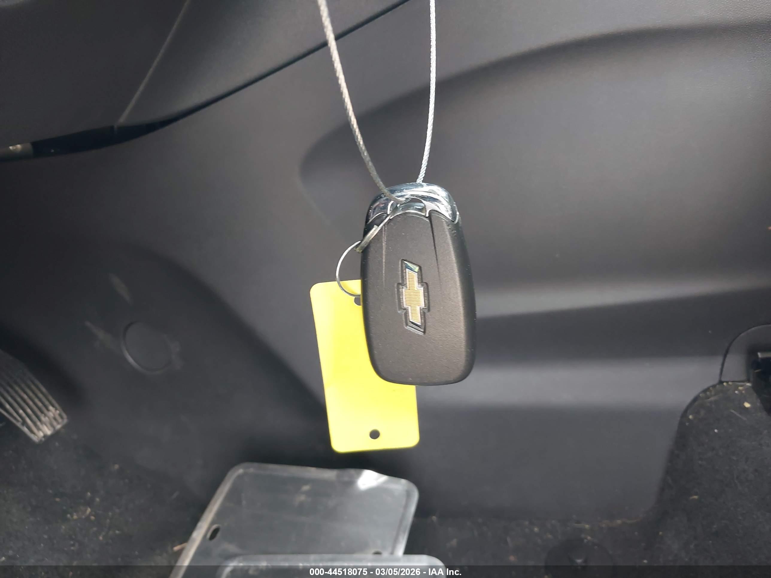 CHEVROLET EQUINOX image 11