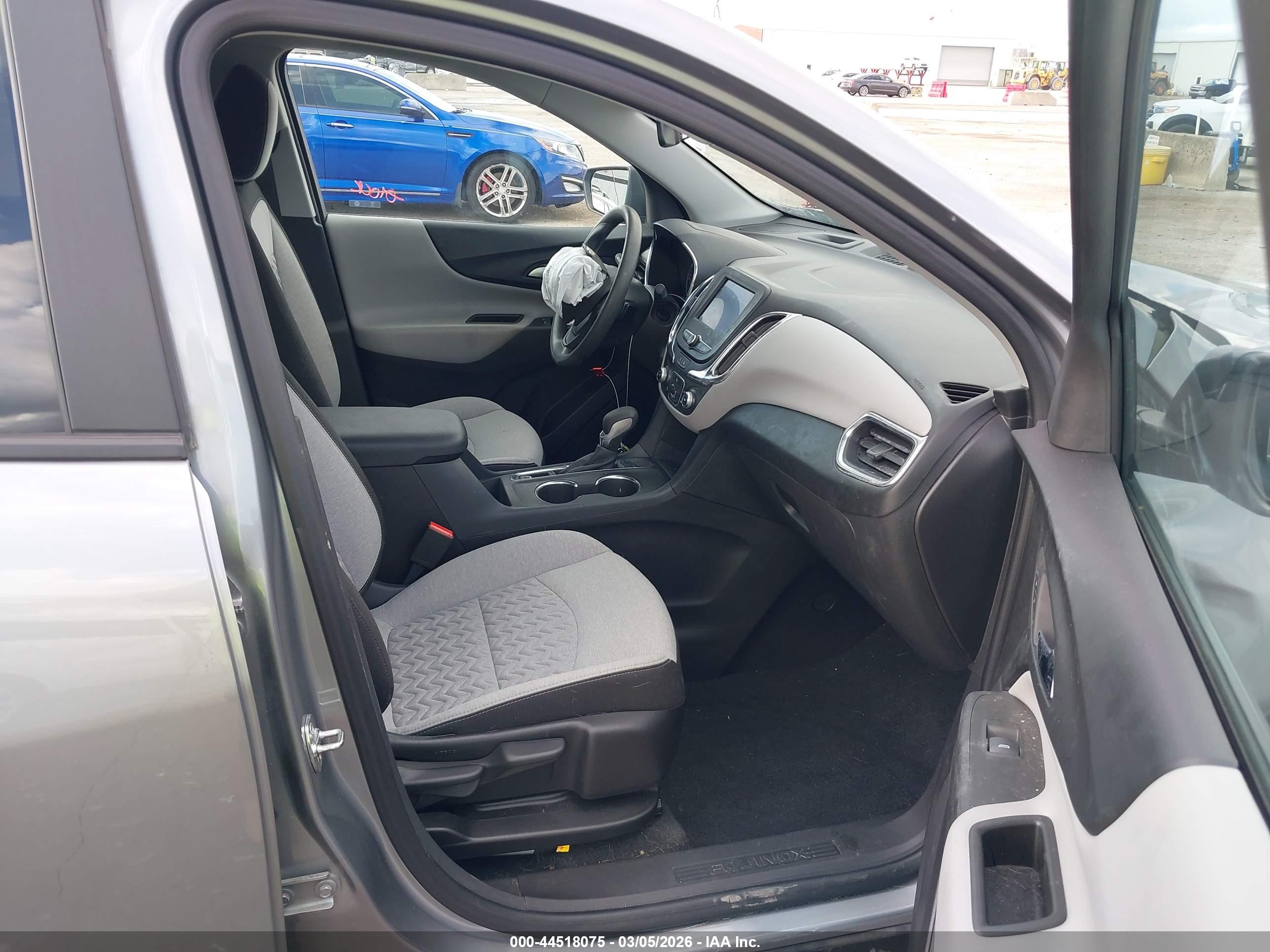 CHEVROLET EQUINOX image 5