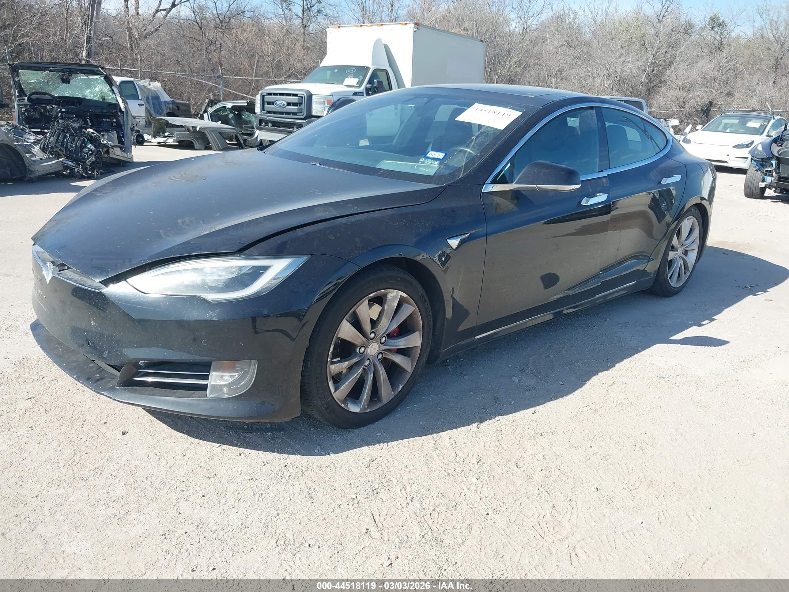 TESLA MODEL image 2