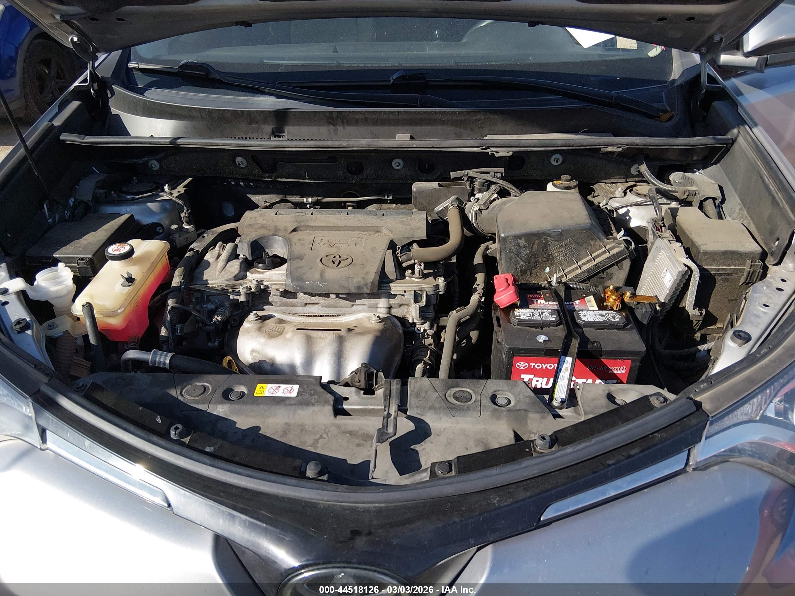 TOYOTA RAV4 image 10
