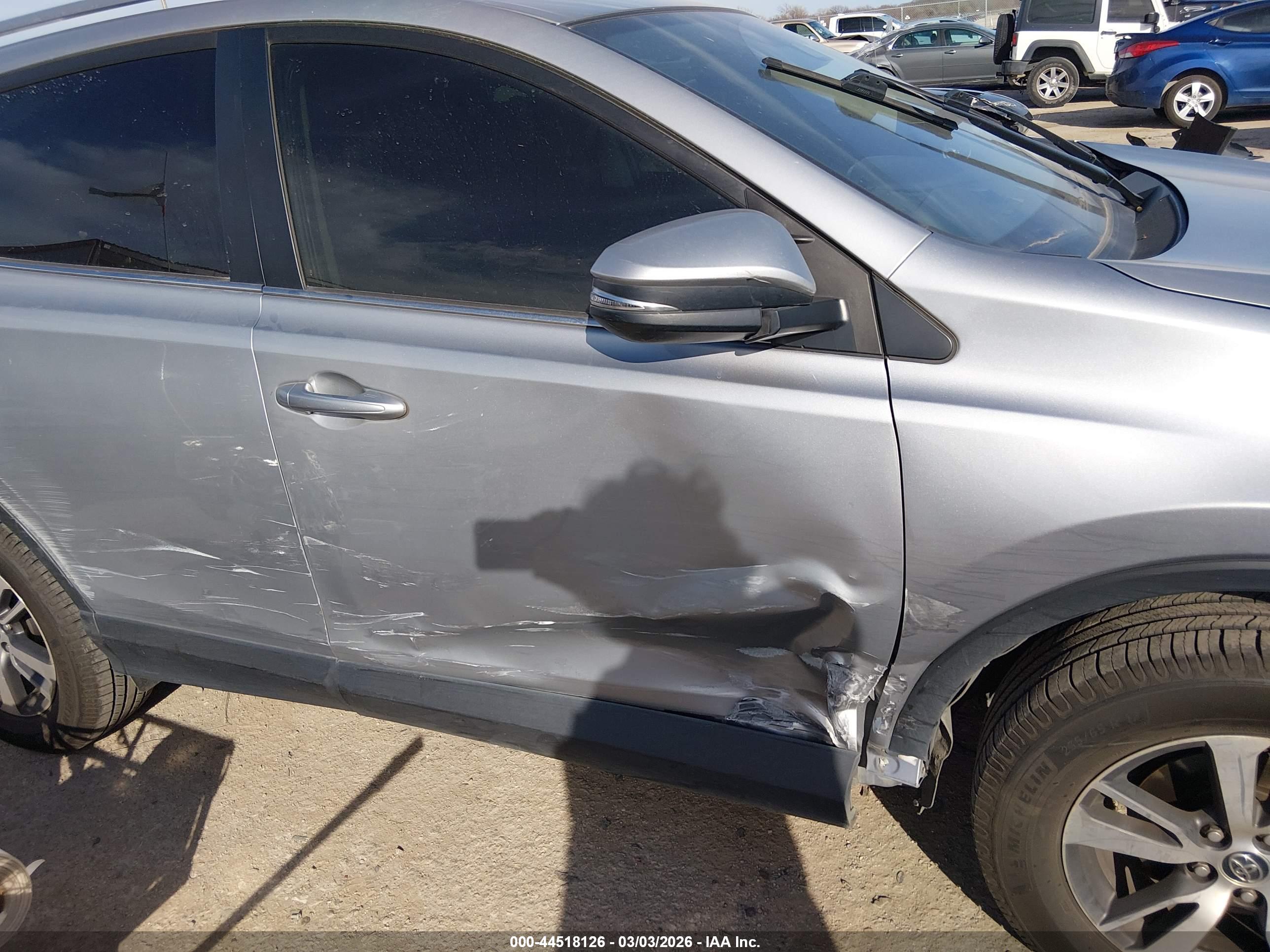 TOYOTA RAV4 image 6