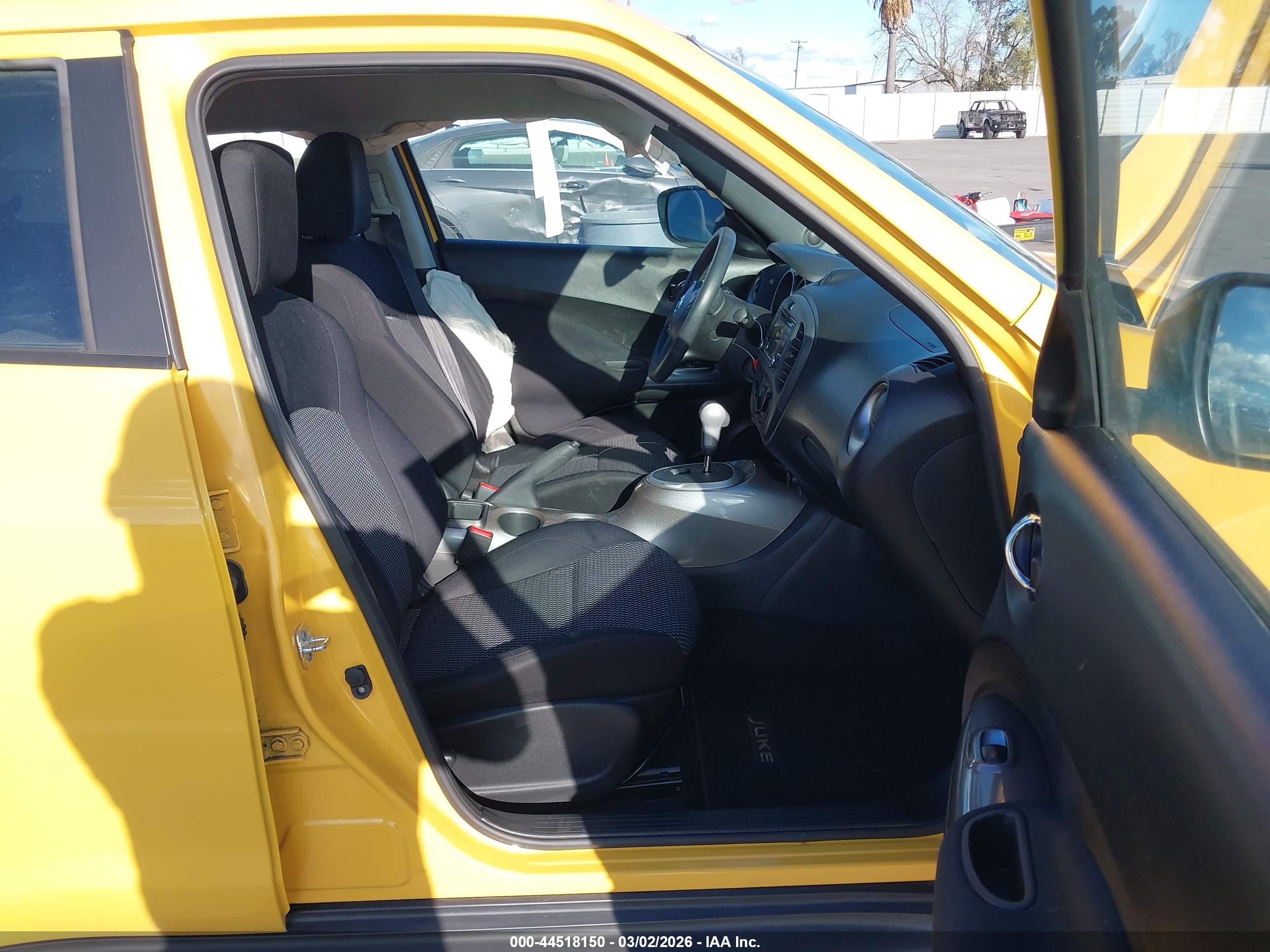 NISSAN JUKE image 5