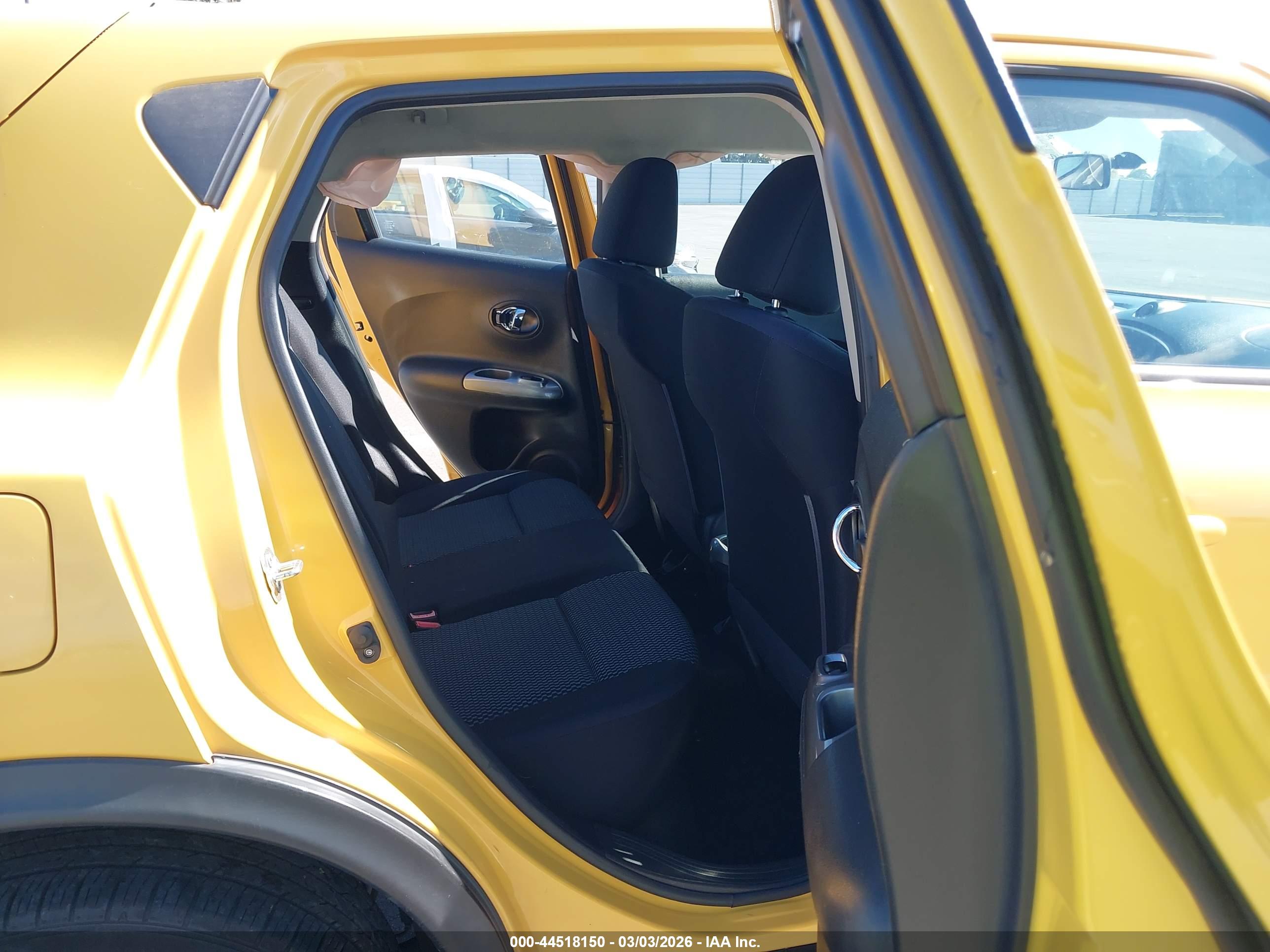 NISSAN JUKE image 8