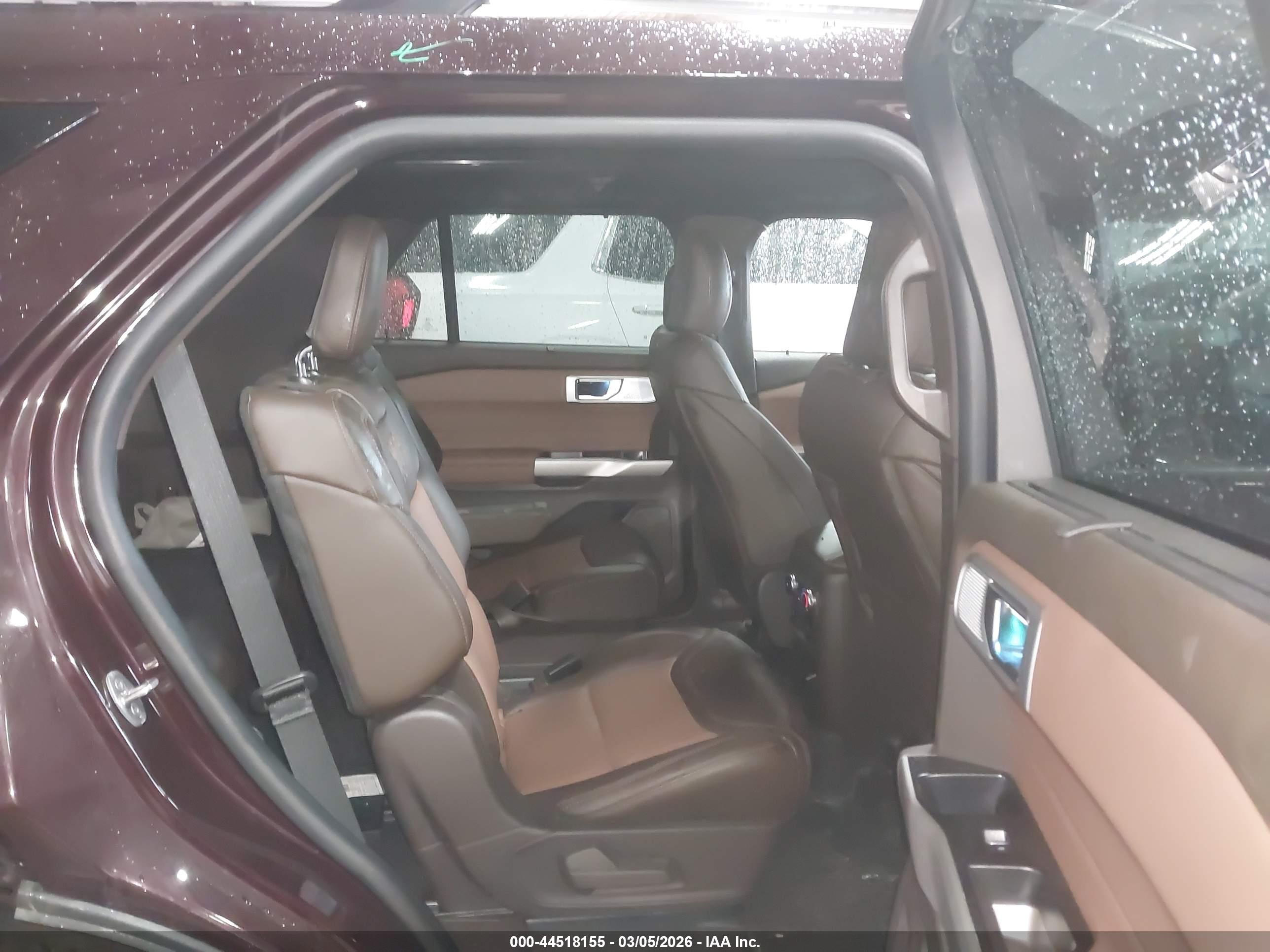 FORD EXPLORER image 8