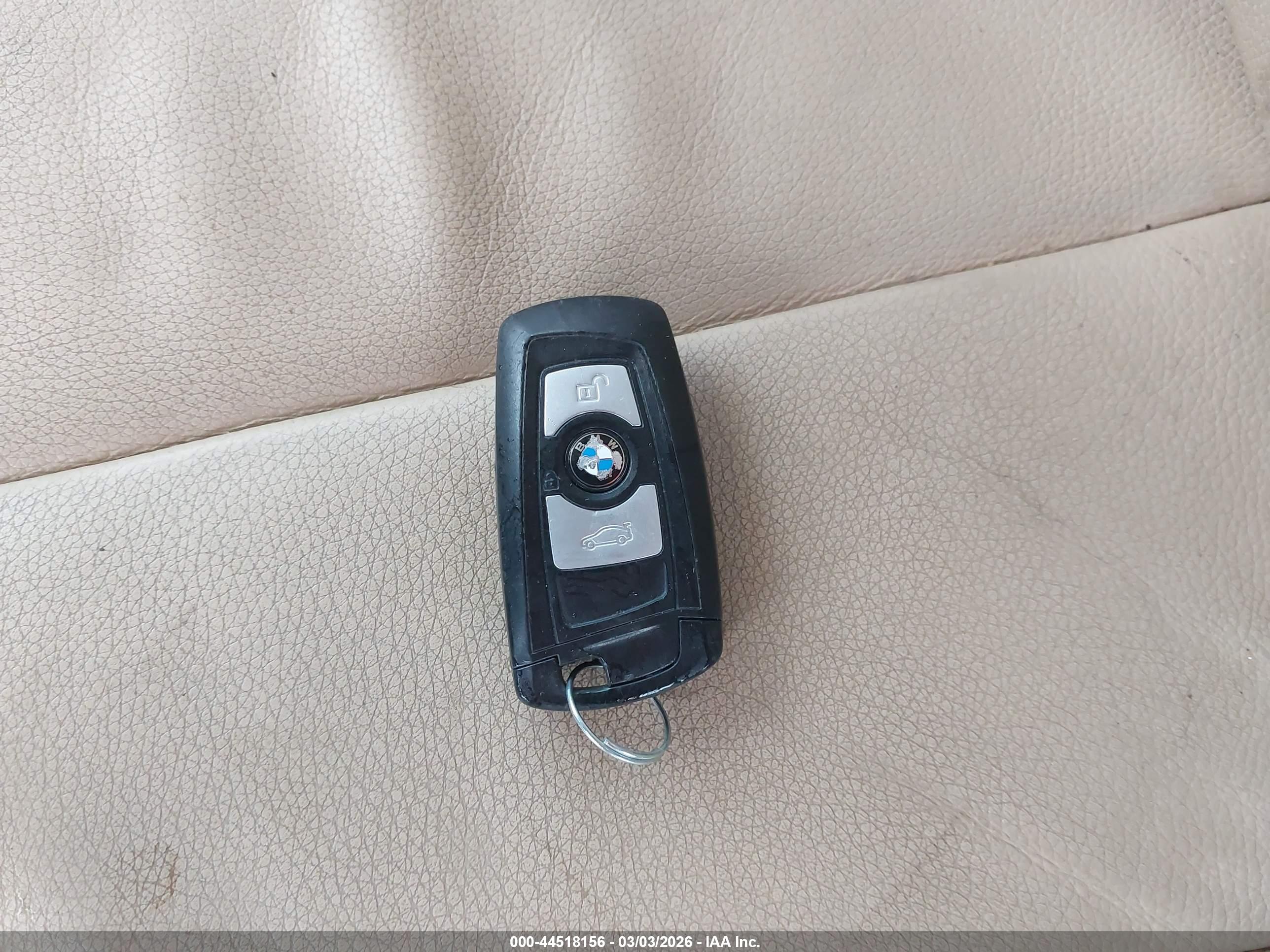 BMW 328I image 11