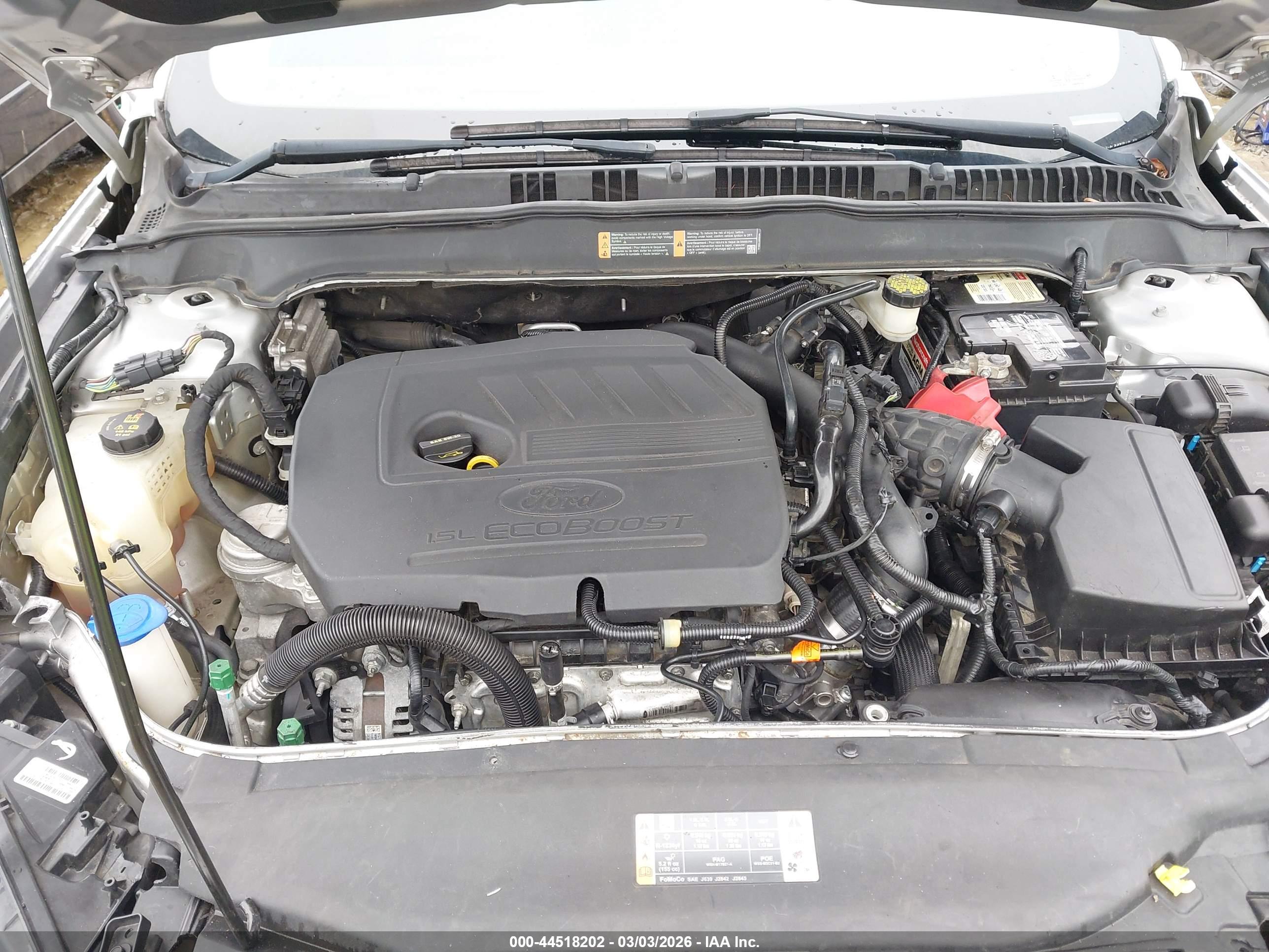 FORD FUSION image 10