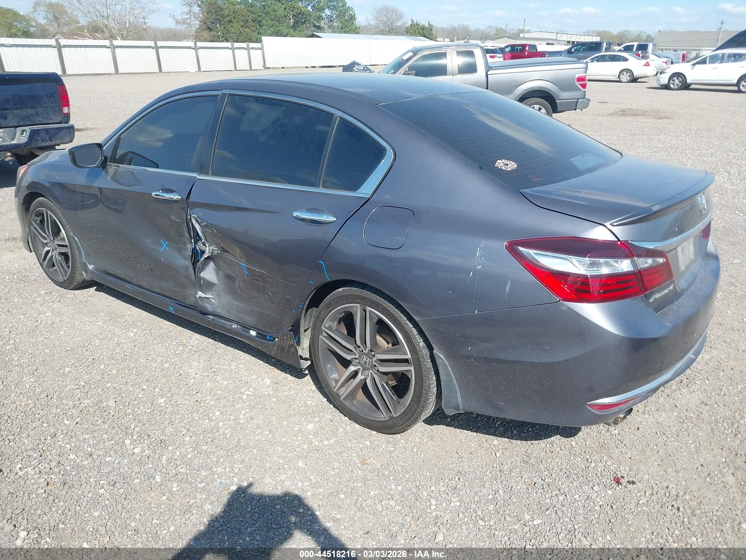 HONDA ACCORD image 3