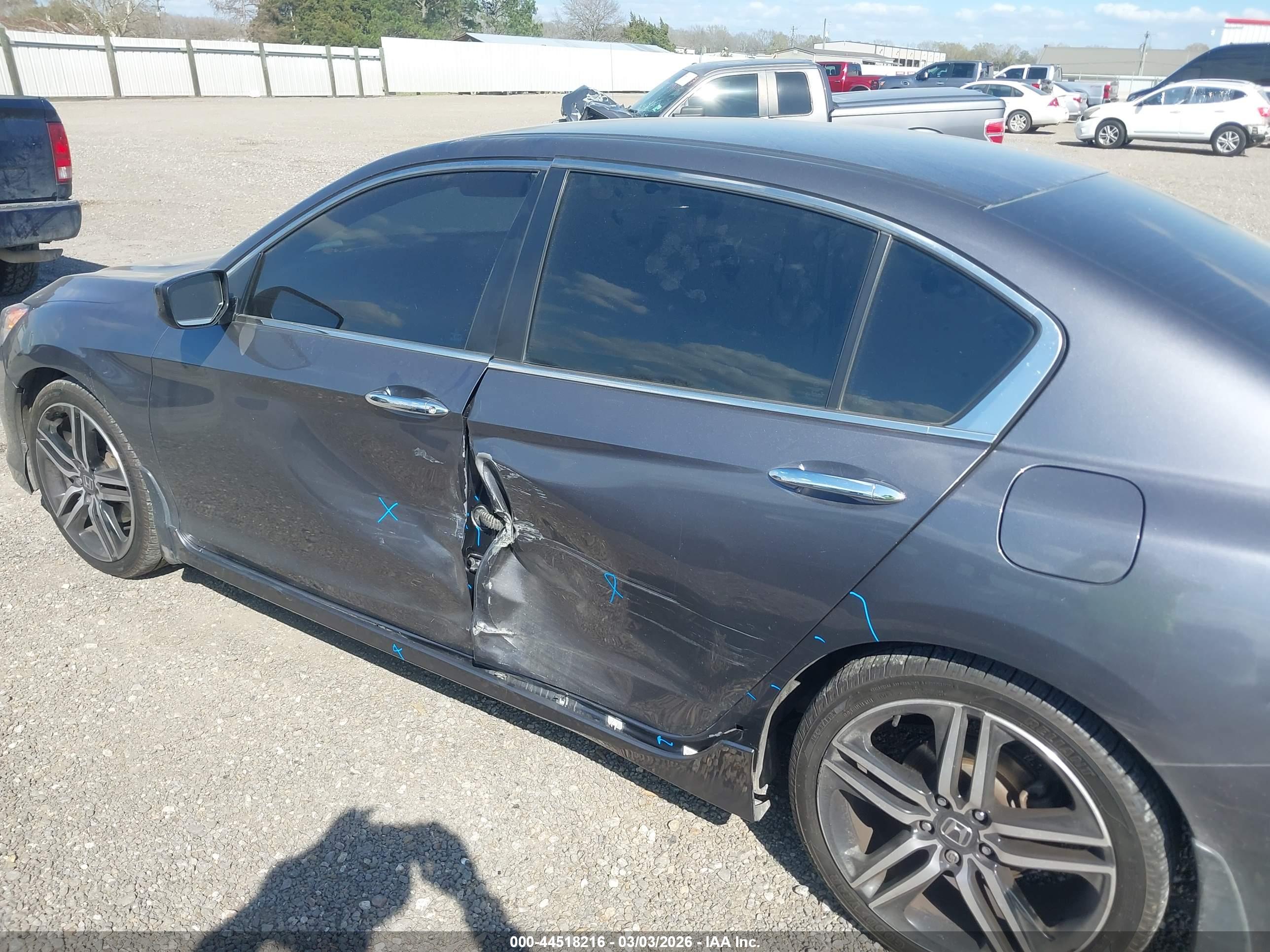 HONDA ACCORD image 6