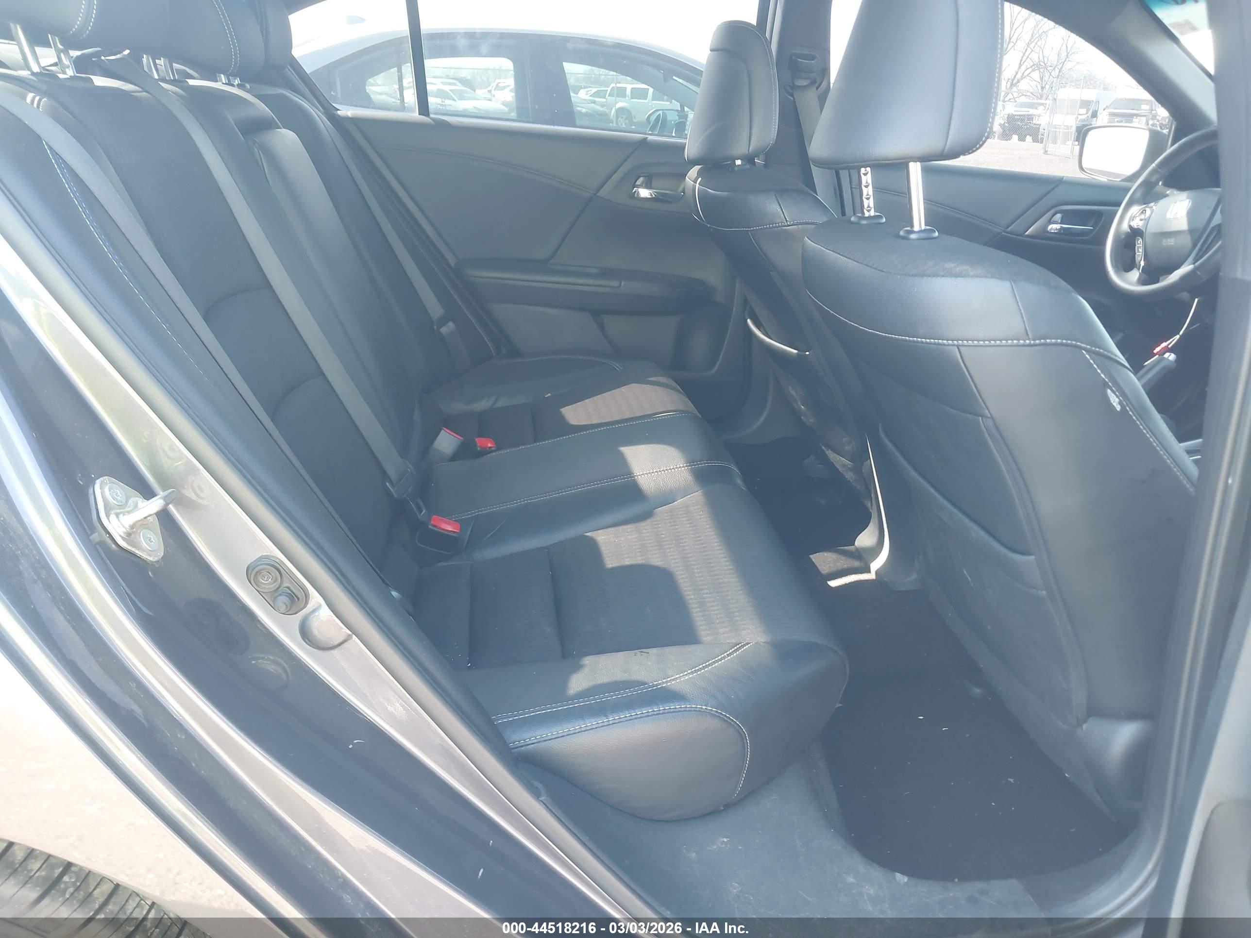 HONDA ACCORD image 8