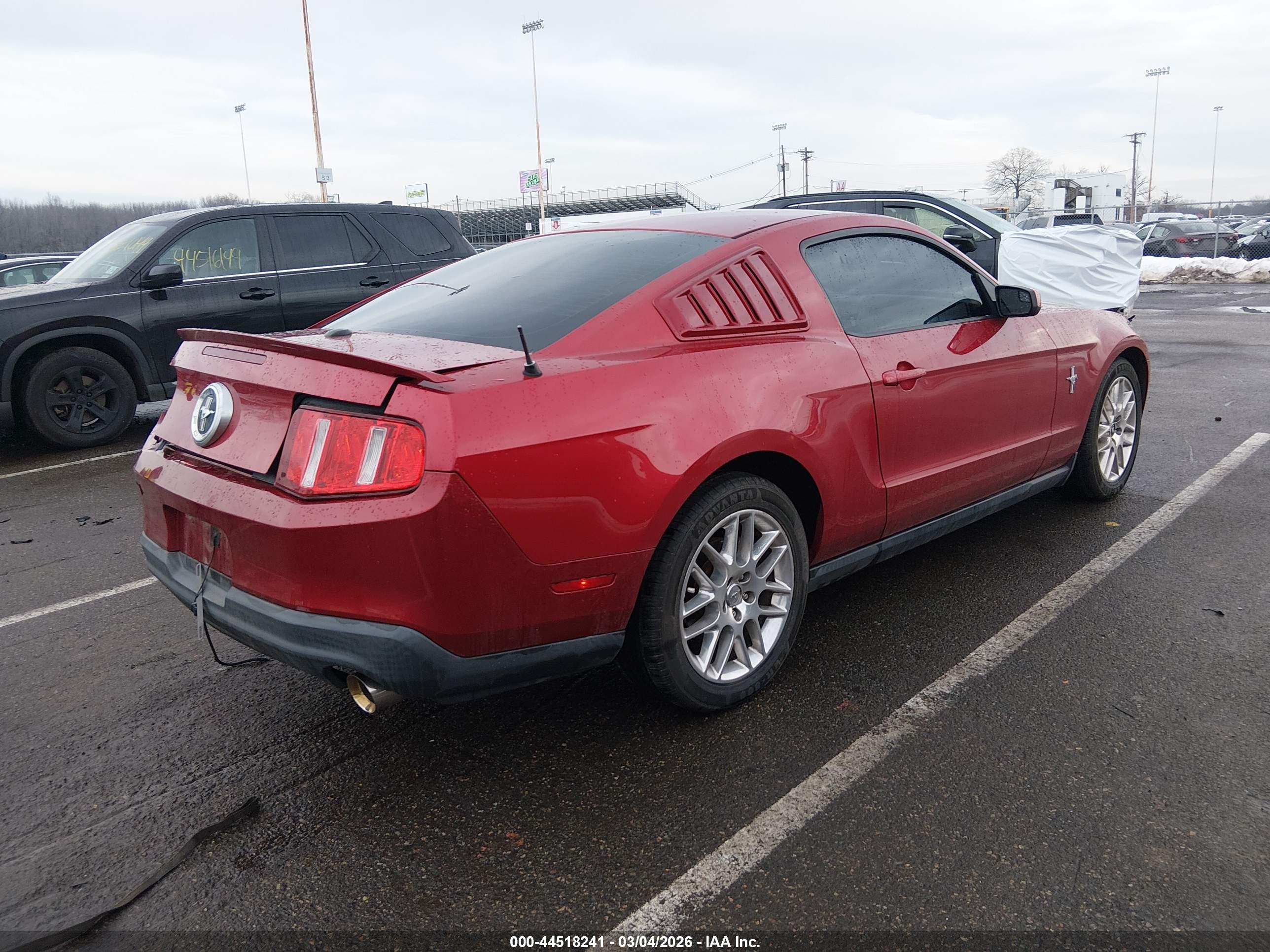 FORD MUSTANG image 4