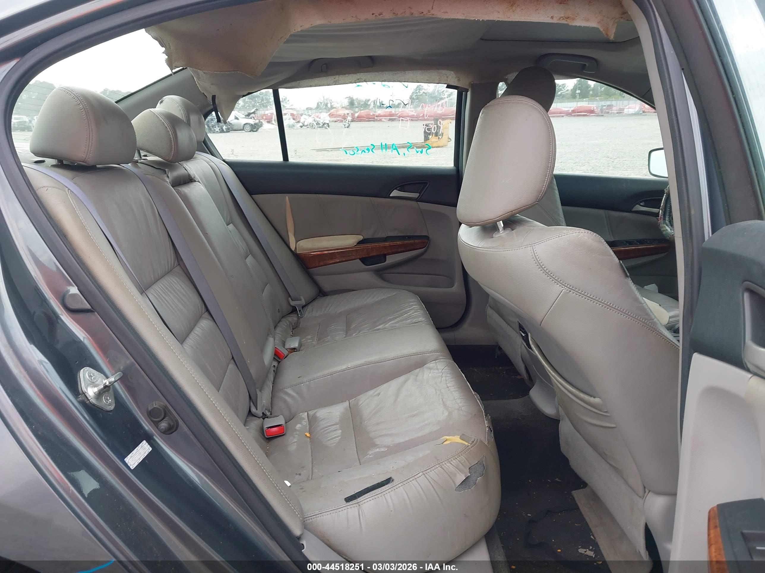 HONDA ACCORD image 8