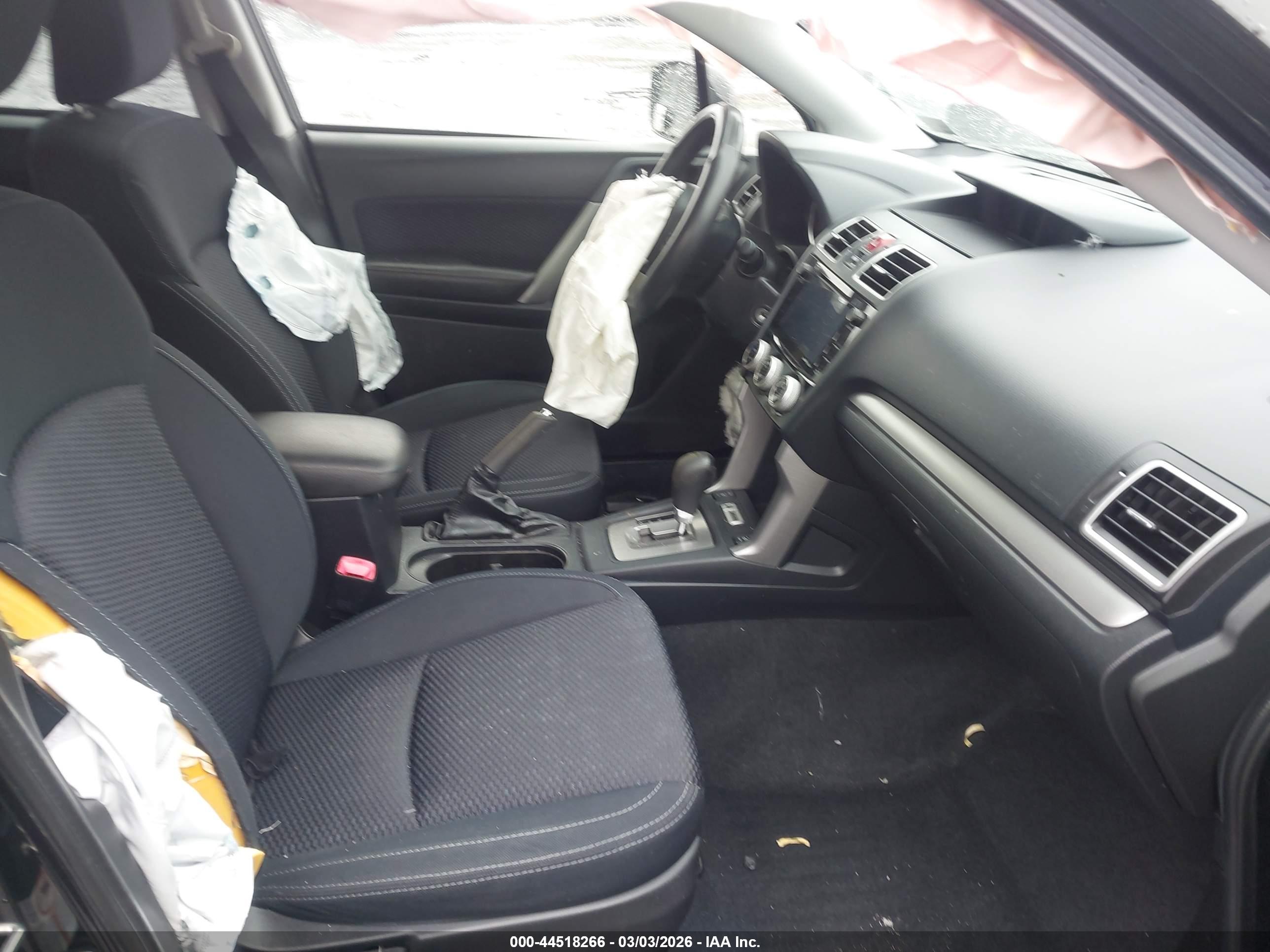 SUBARU FORESTER image 5