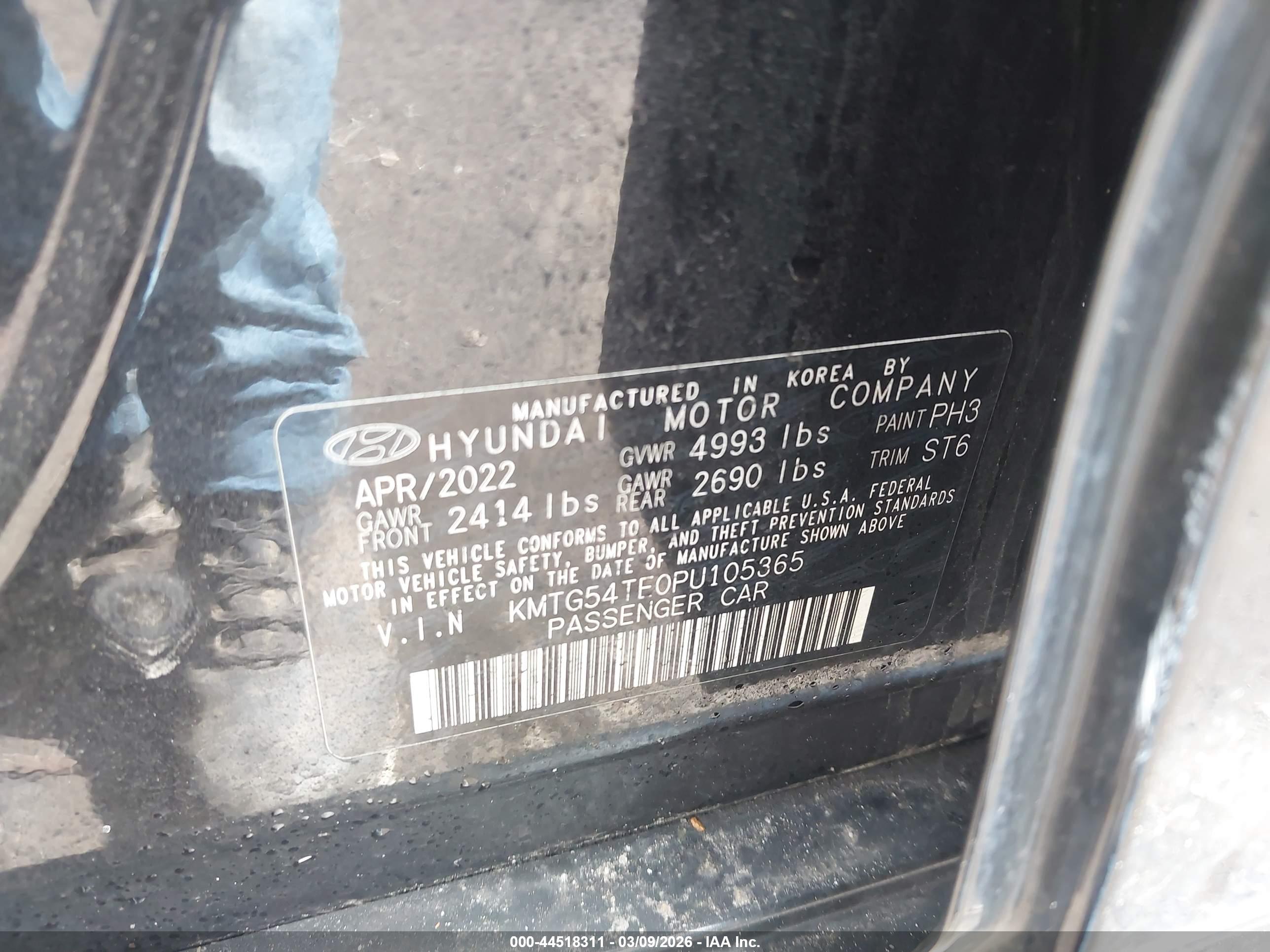 GENESIS G70 image 9