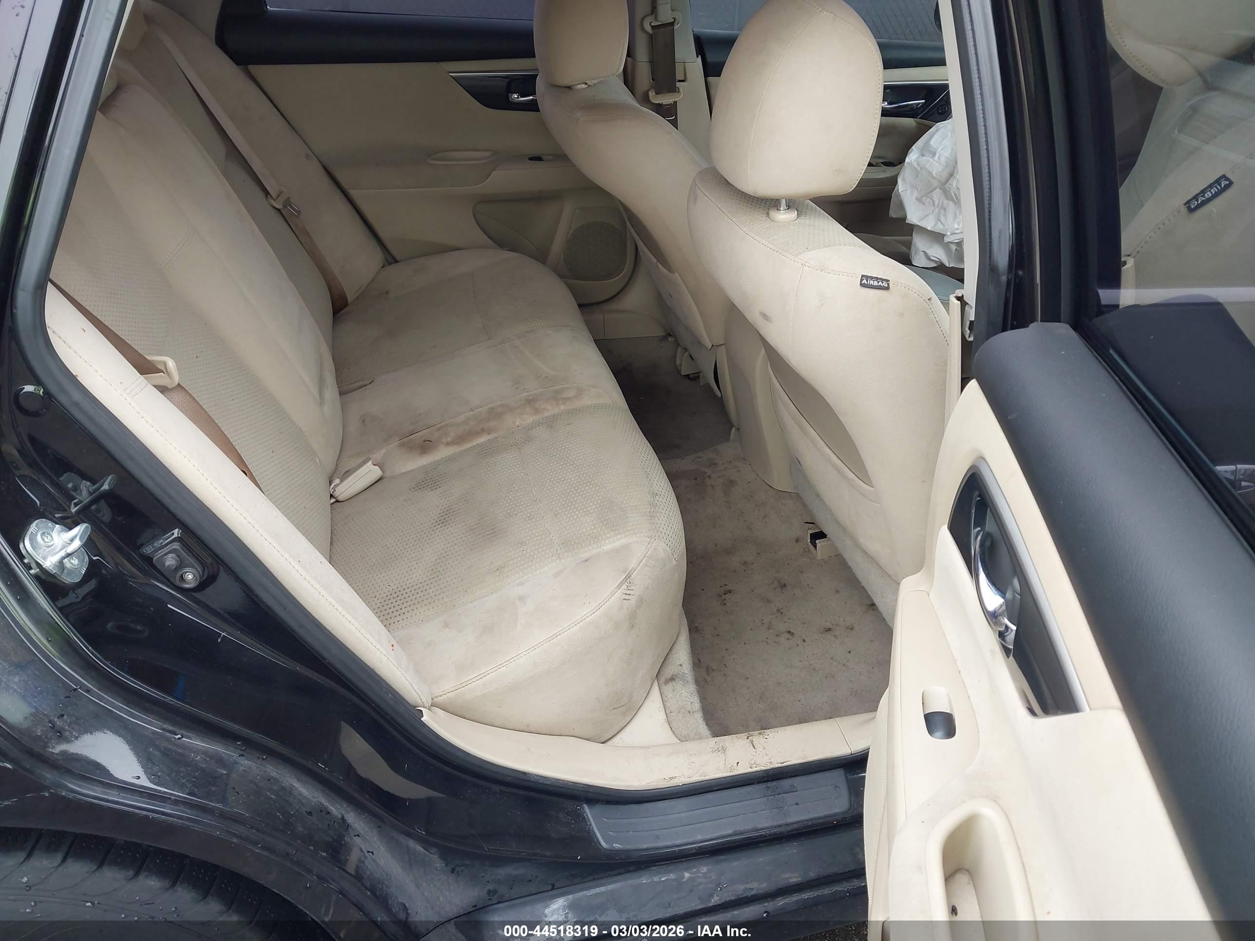 NISSAN ALTIMA image 8