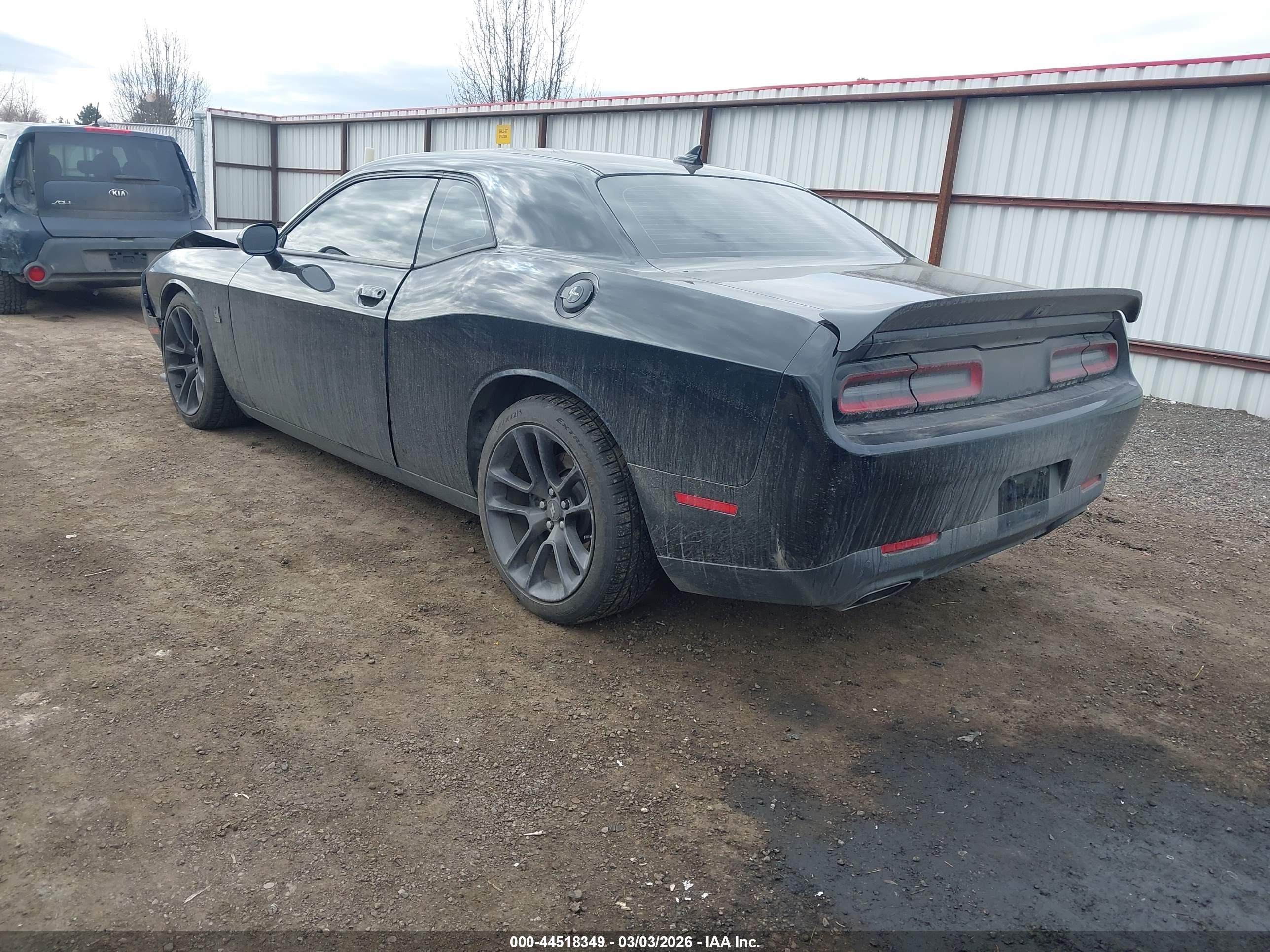 DODGE CHALLENGER image 3
