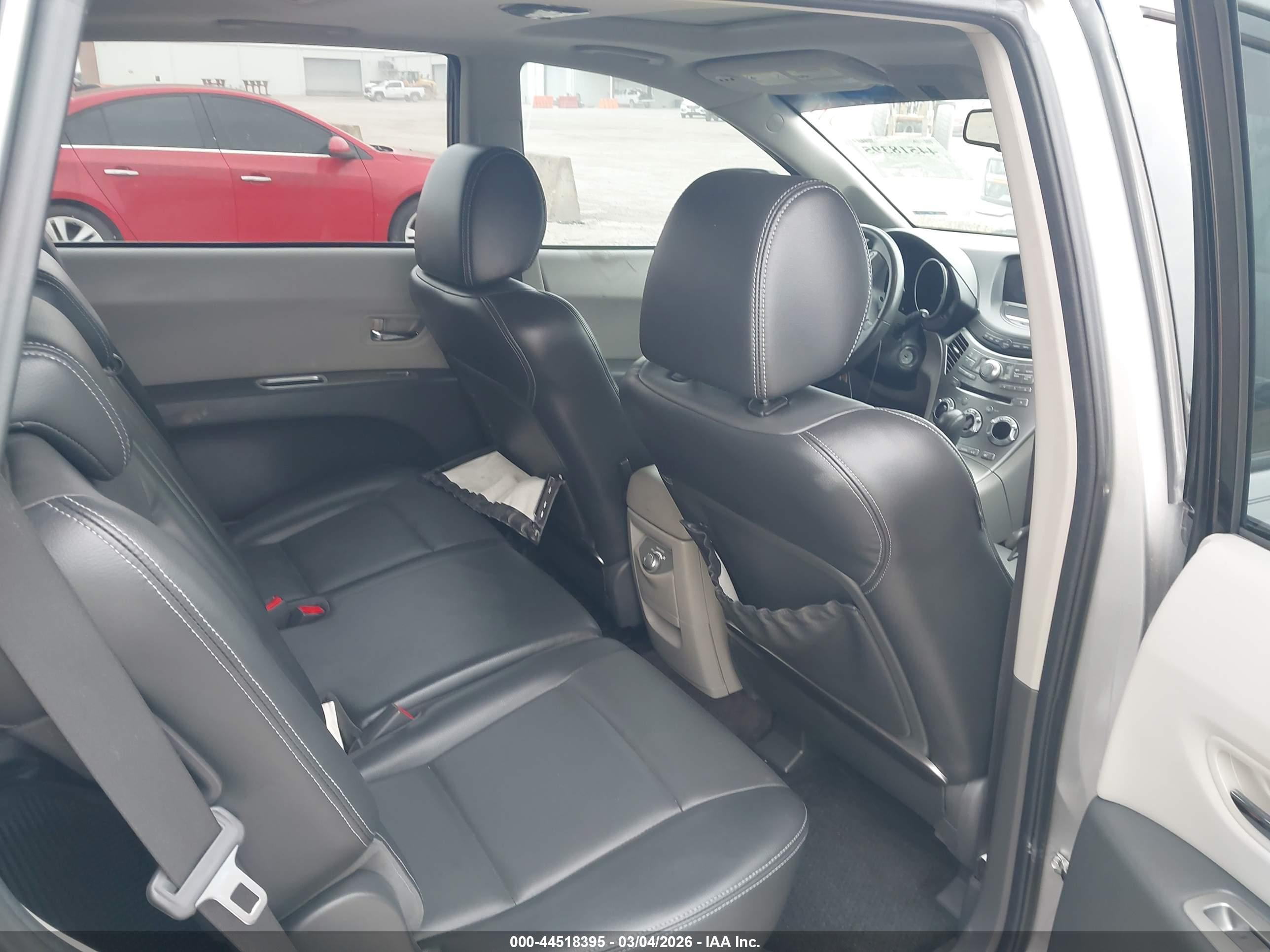 SUBARU TRIBECA image 8