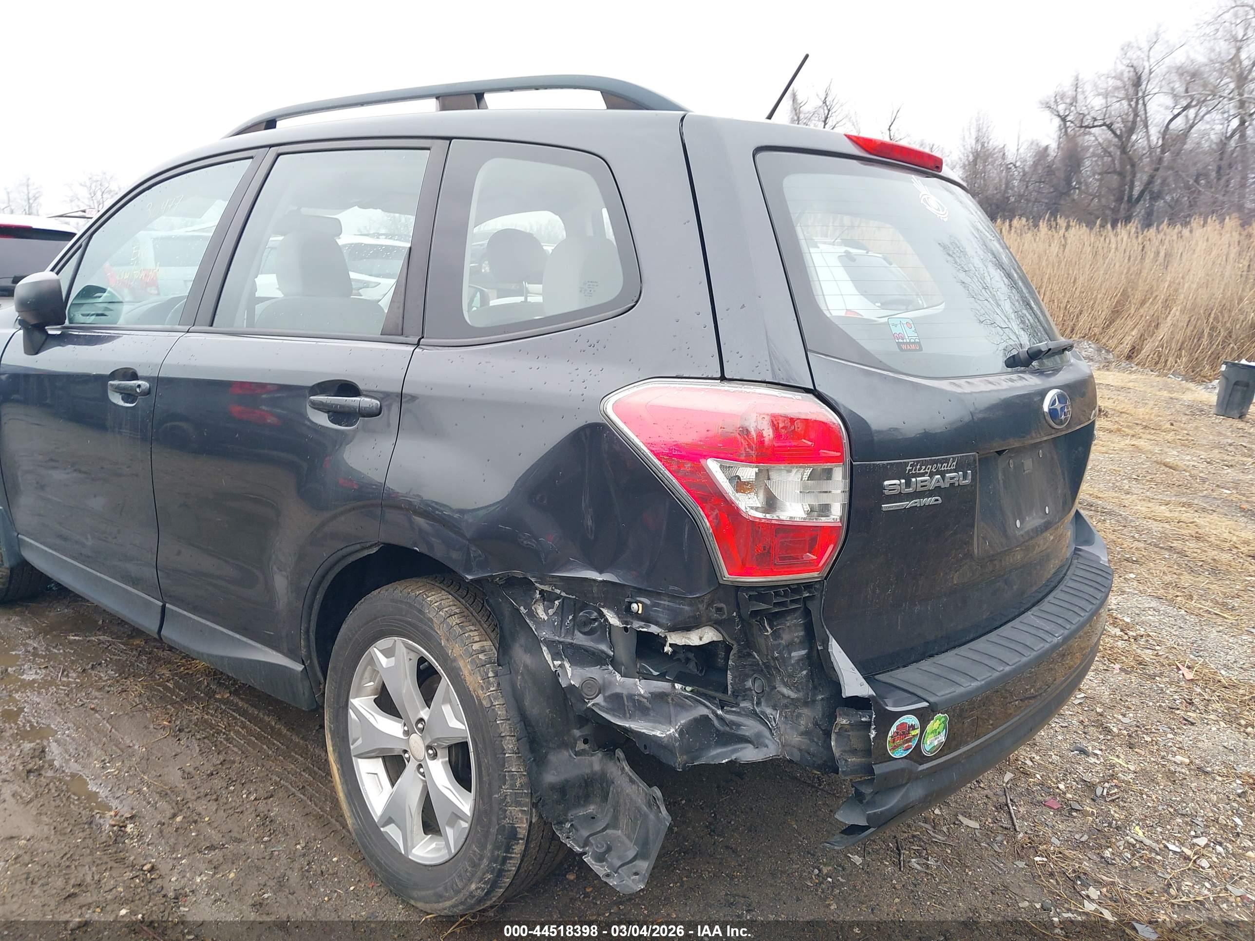 SUBARU FORESTER image 6
