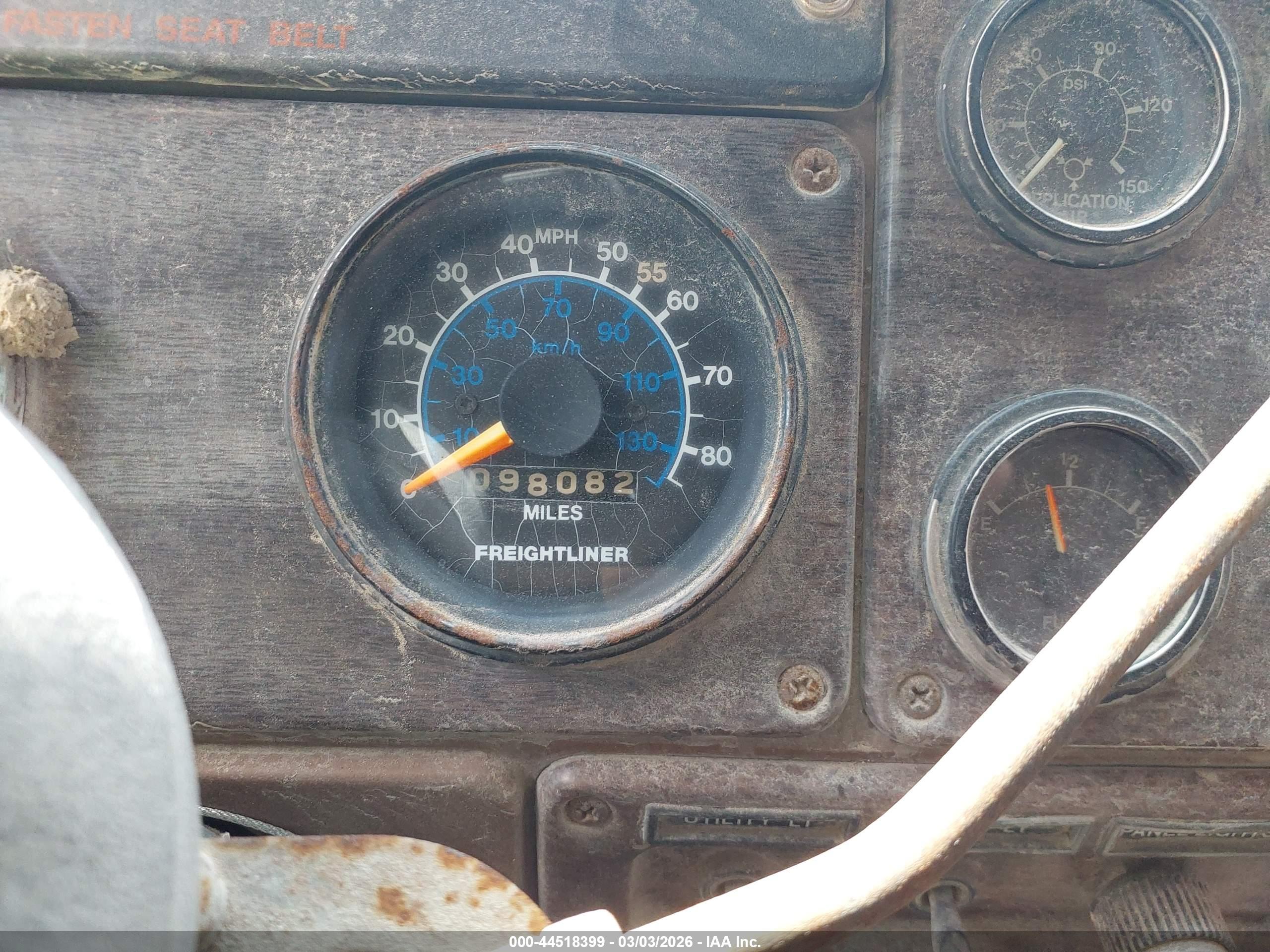 FREIGHTLINER CONVENTIONAL image 6